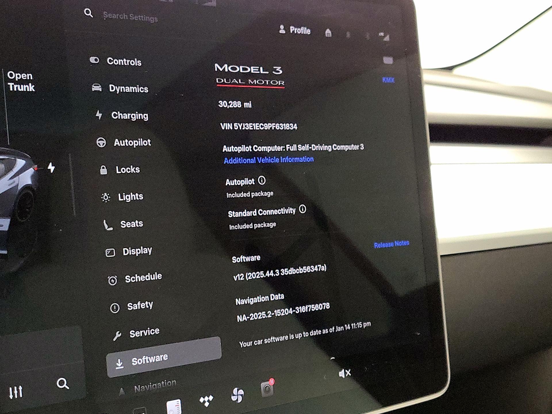 Thumbnail: 2023 Tesla Model 3 - 15