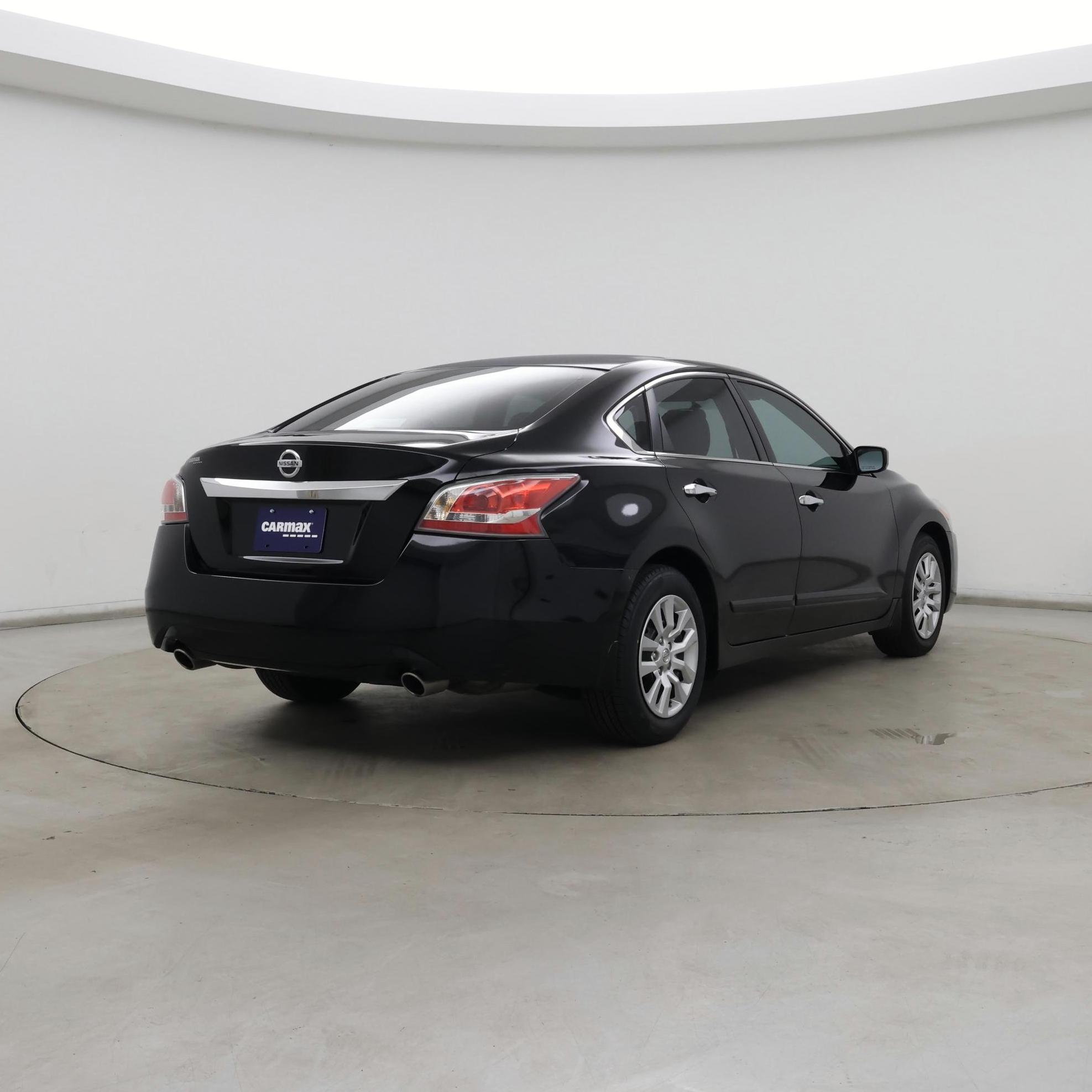 Thumbnail: 2015 Nissan Altima - 8