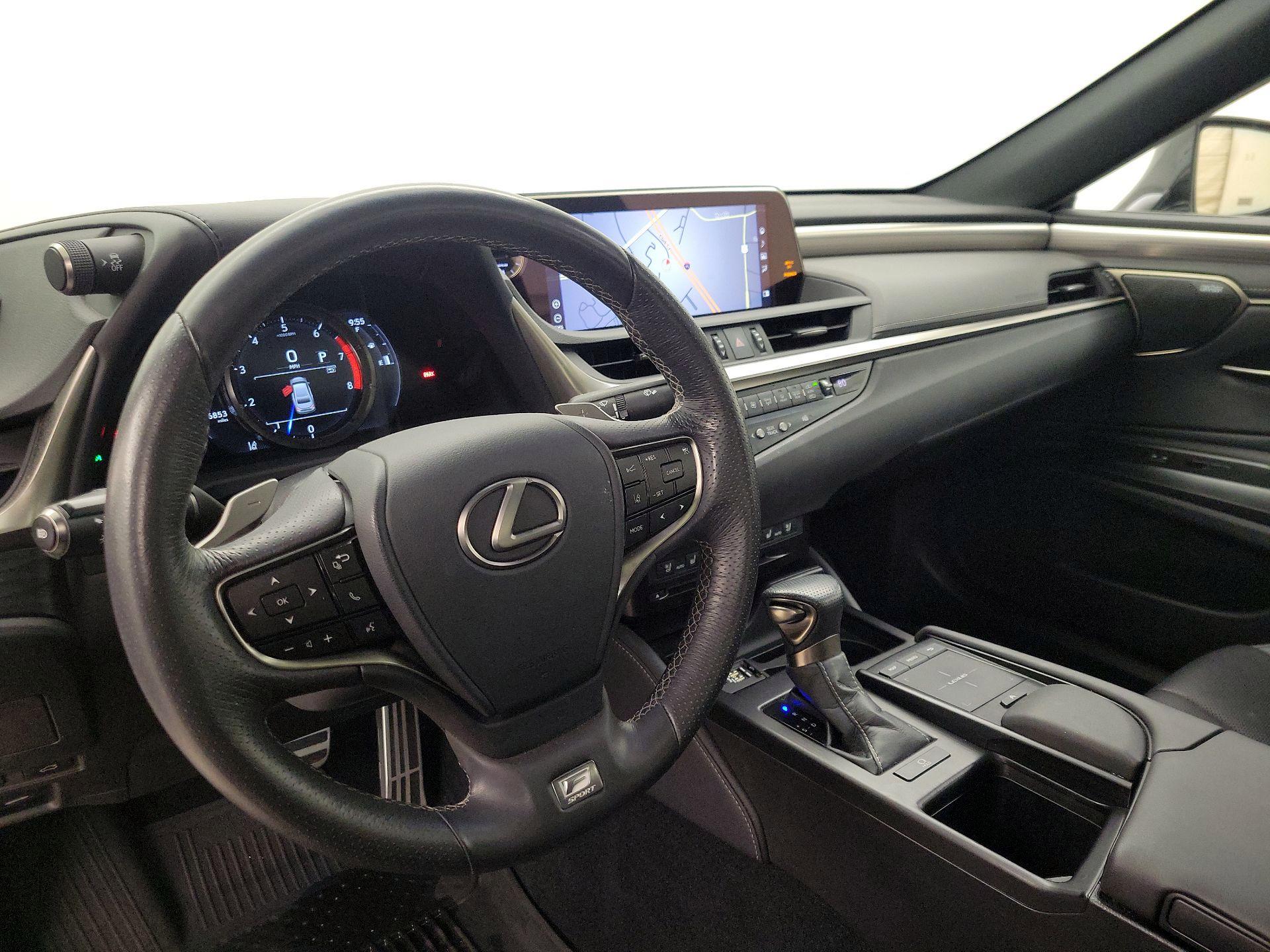 Thumbnail: 2020 Lexus ES - 9