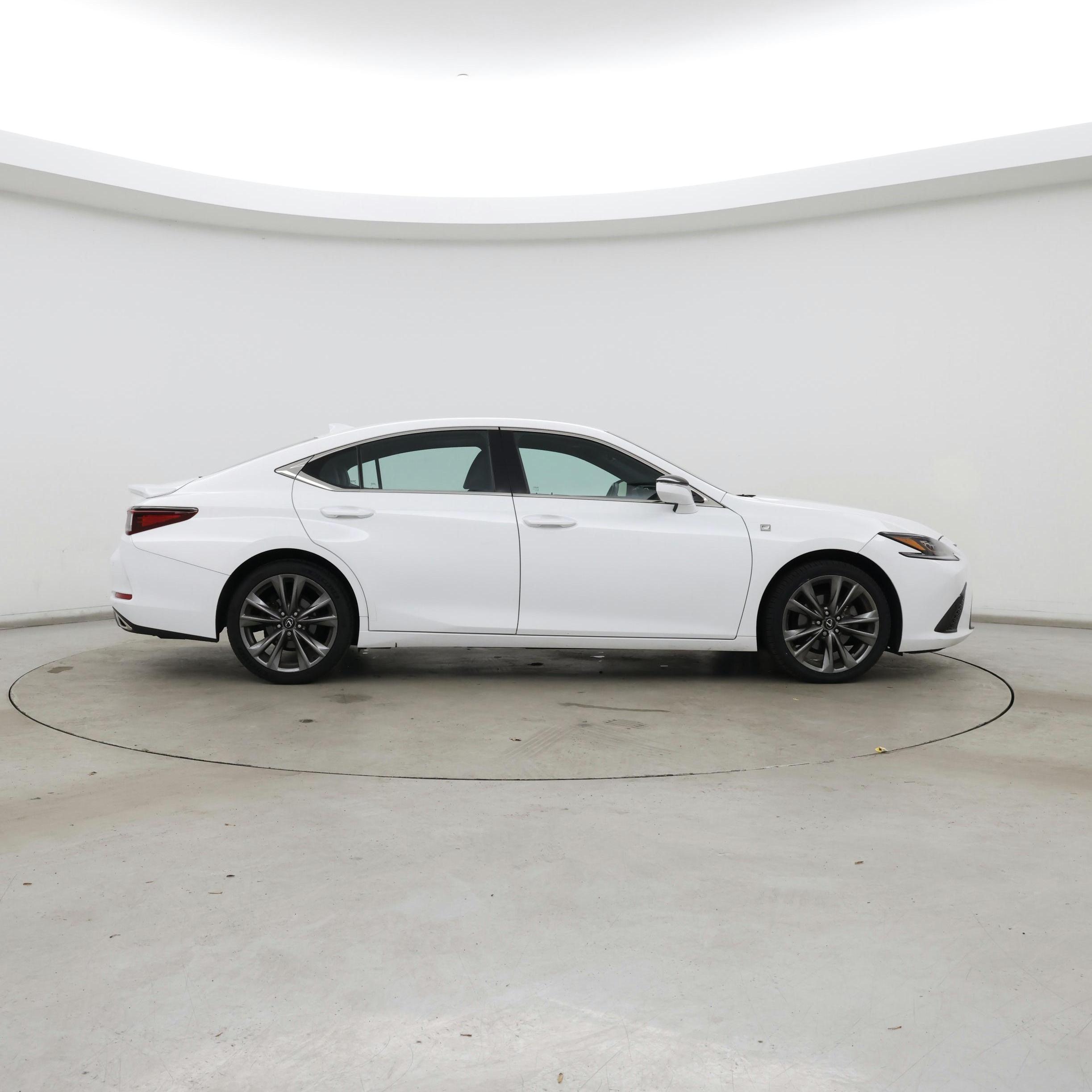 Thumbnail: 2020 Lexus ES - 7