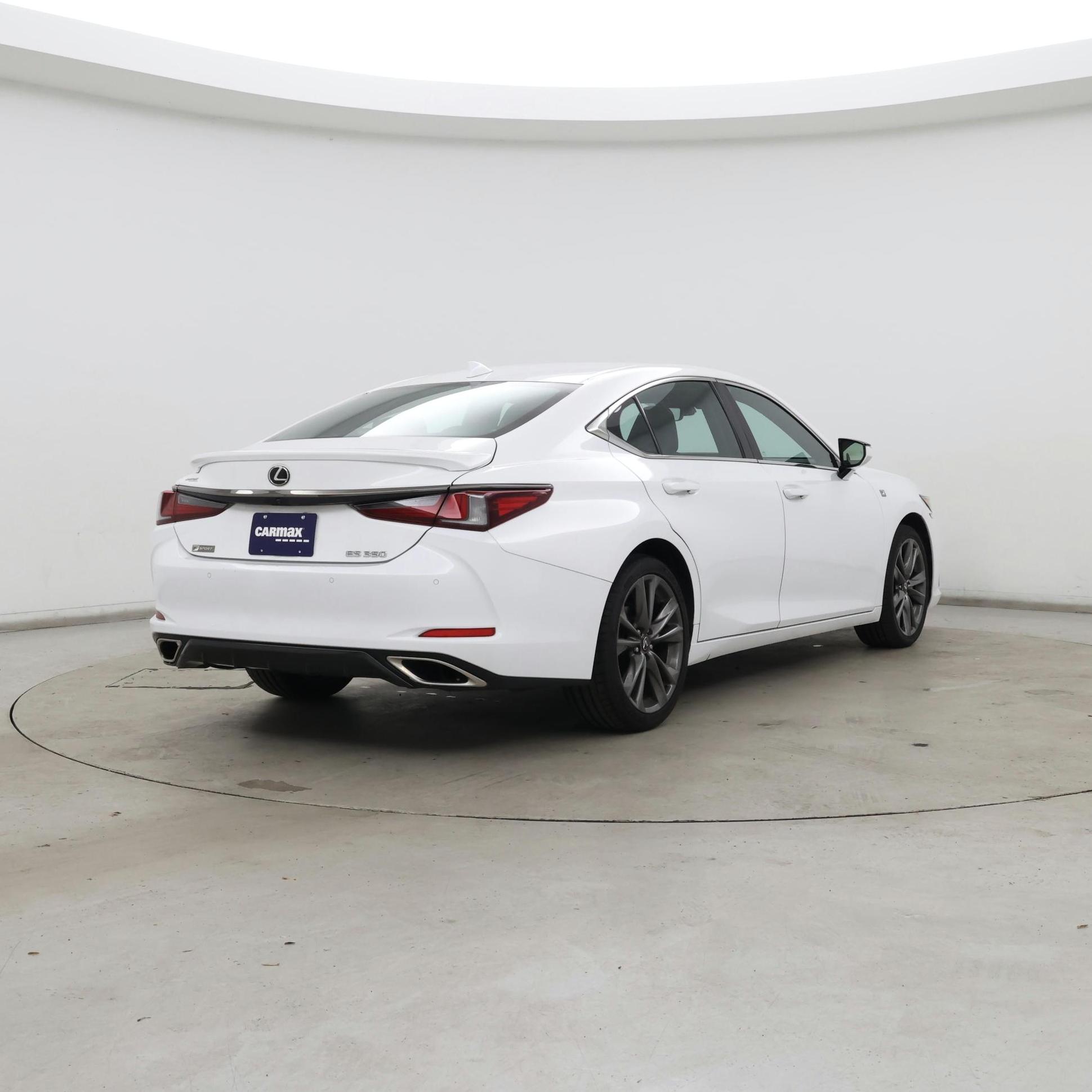 Thumbnail: 2020 Lexus ES - 8