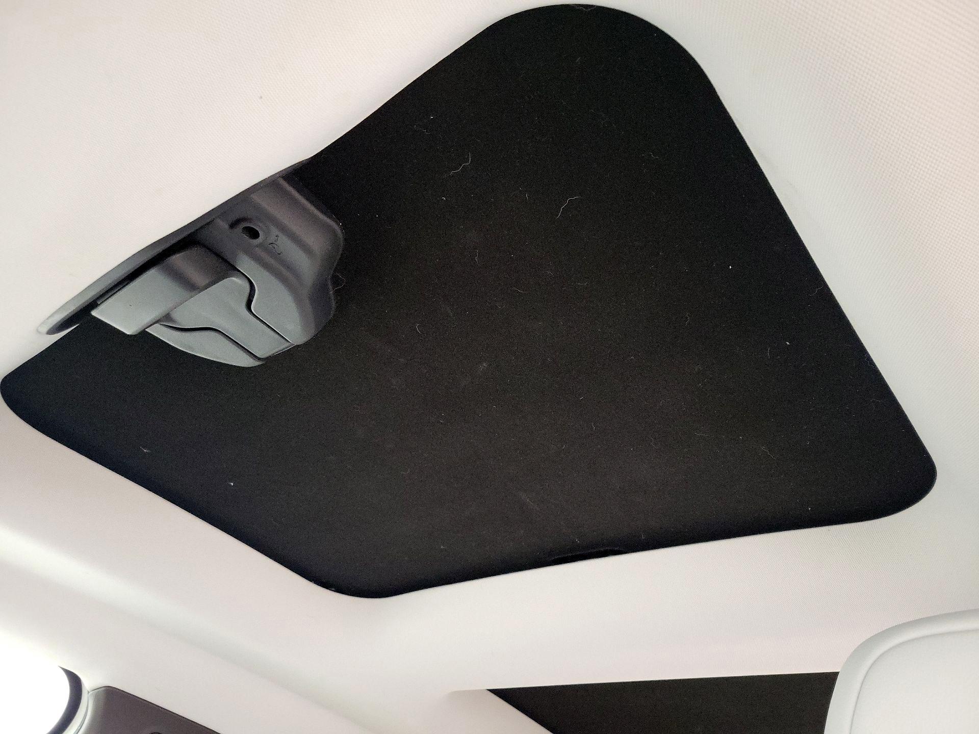 Thumbnail: 2017 Jeep Renegade - 20