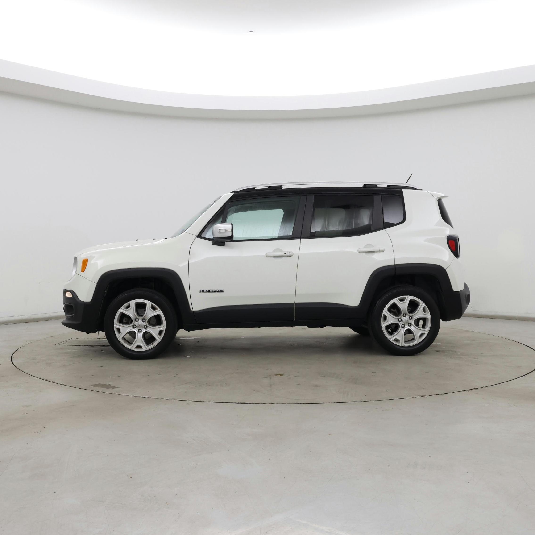 Thumbnail: 2017 Jeep Renegade - 3