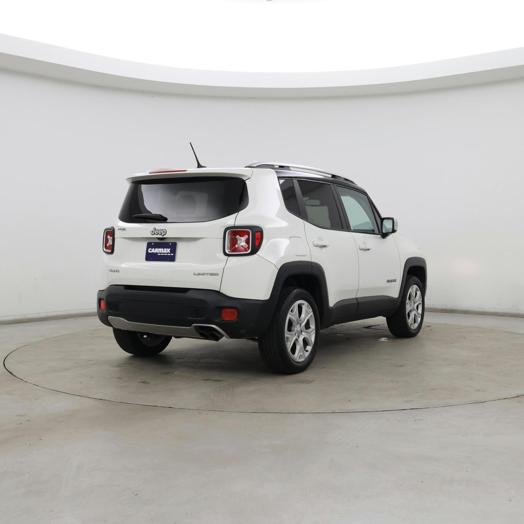 Thumbnail: 2017 Jeep Renegade - 8