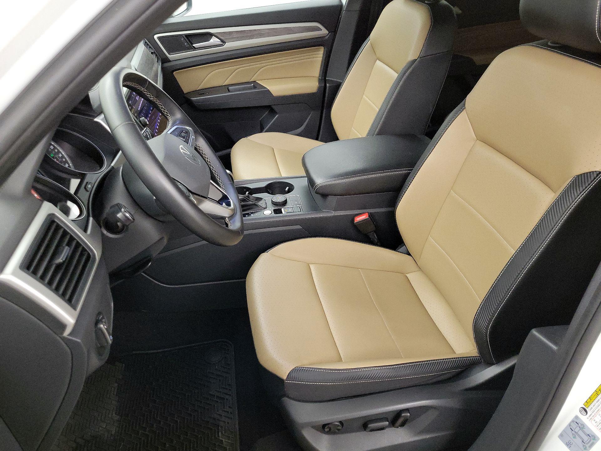 Thumbnail: 2021 Volkswagen Atlas - 11