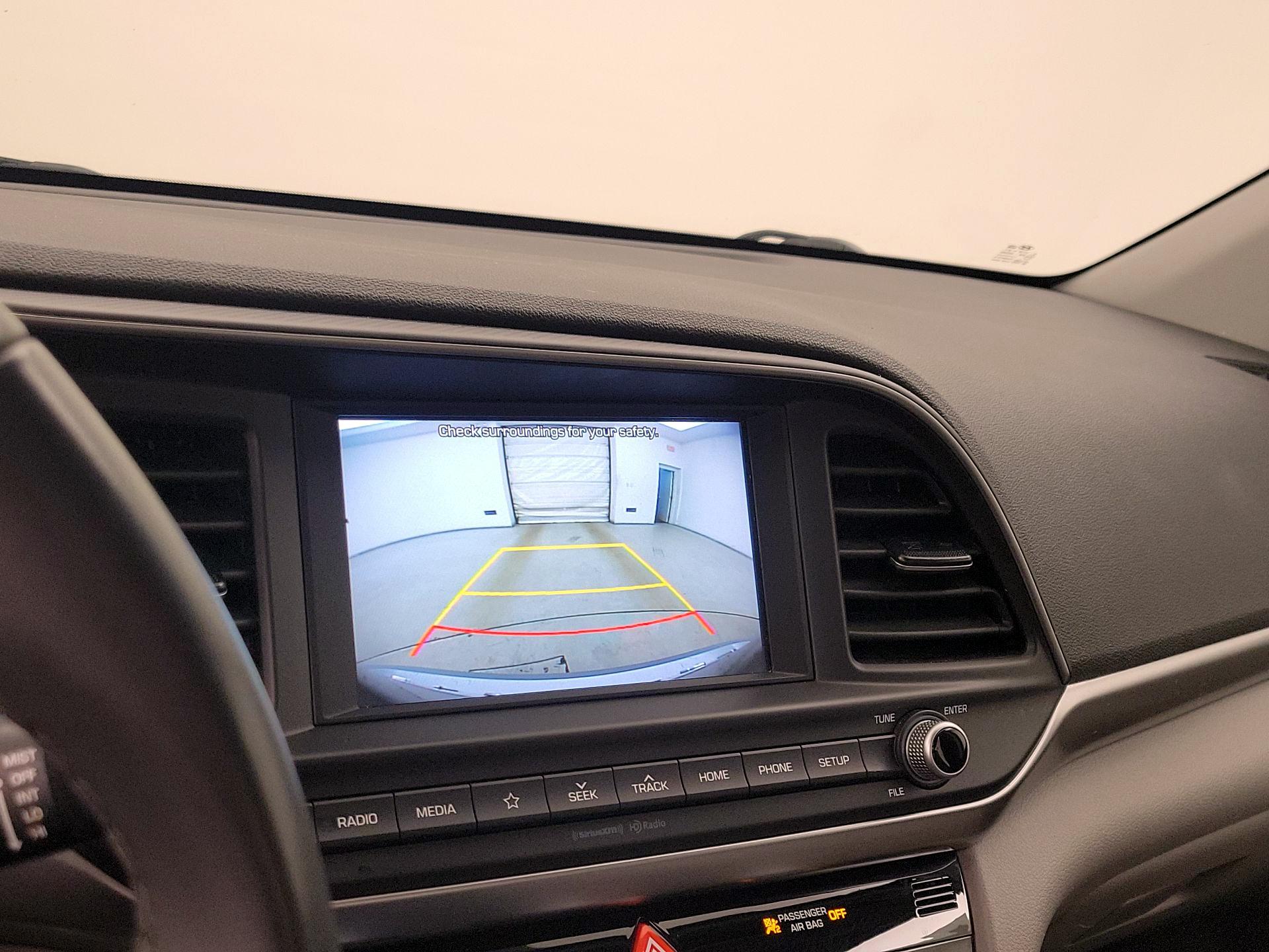 Thumbnail: 2020 Hyundai Elantra - 14