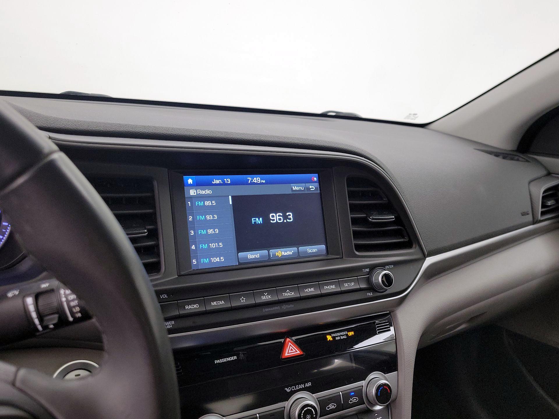 Thumbnail: 2020 Hyundai Elantra - 15