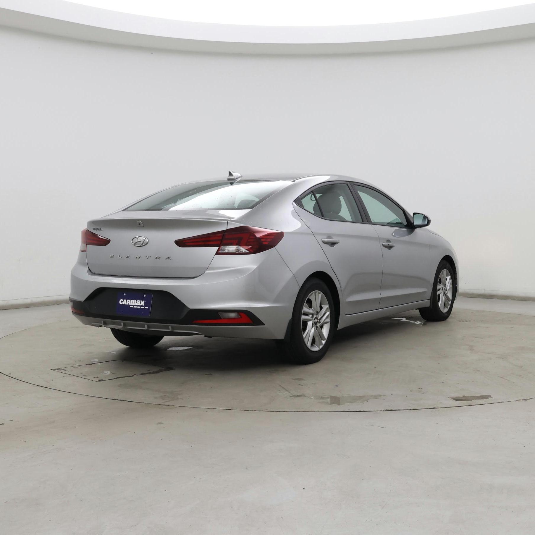 Thumbnail: 2020 Hyundai Elantra - 8