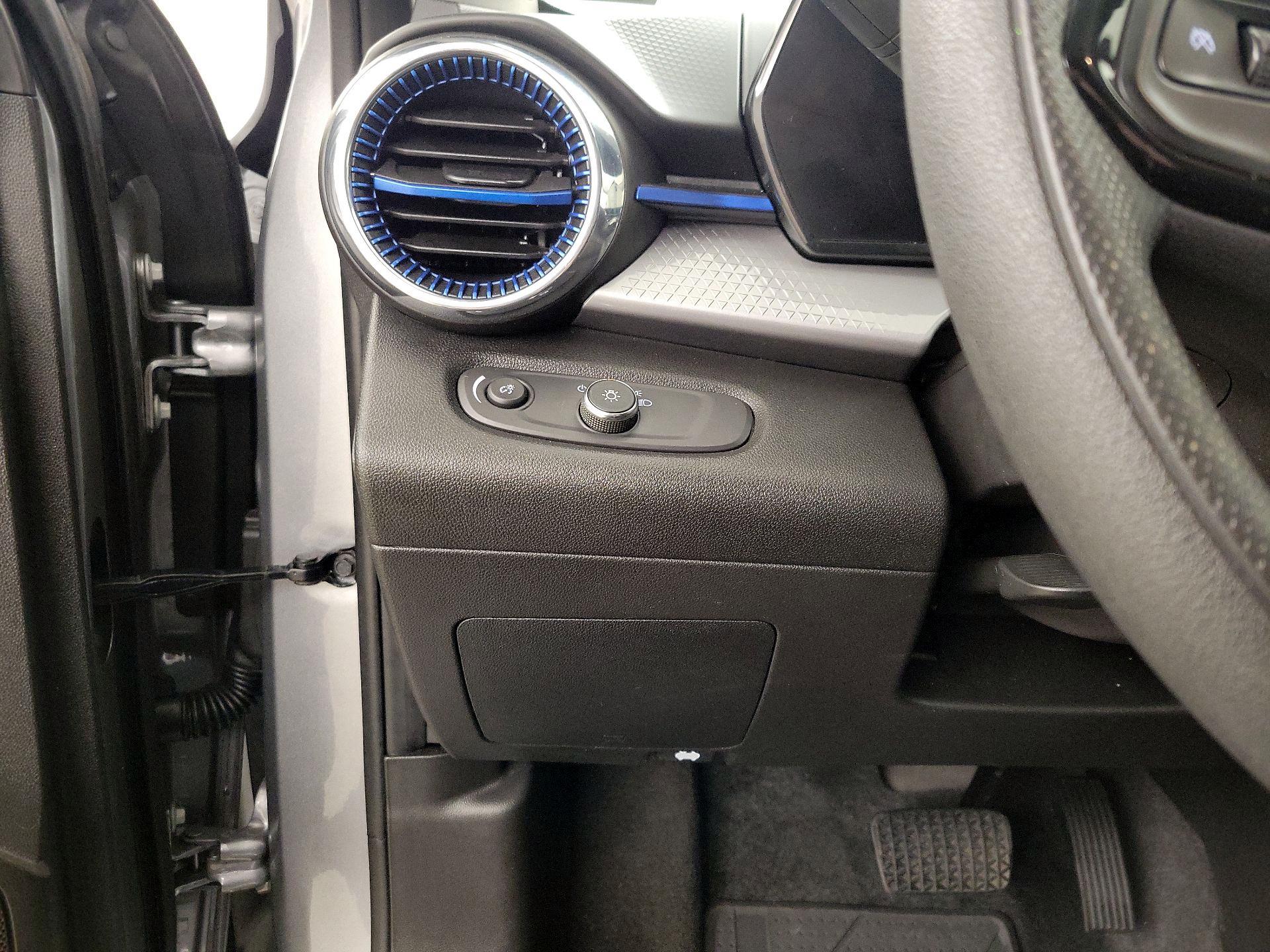 Thumbnail: 2025 Chevrolet Trax - 13