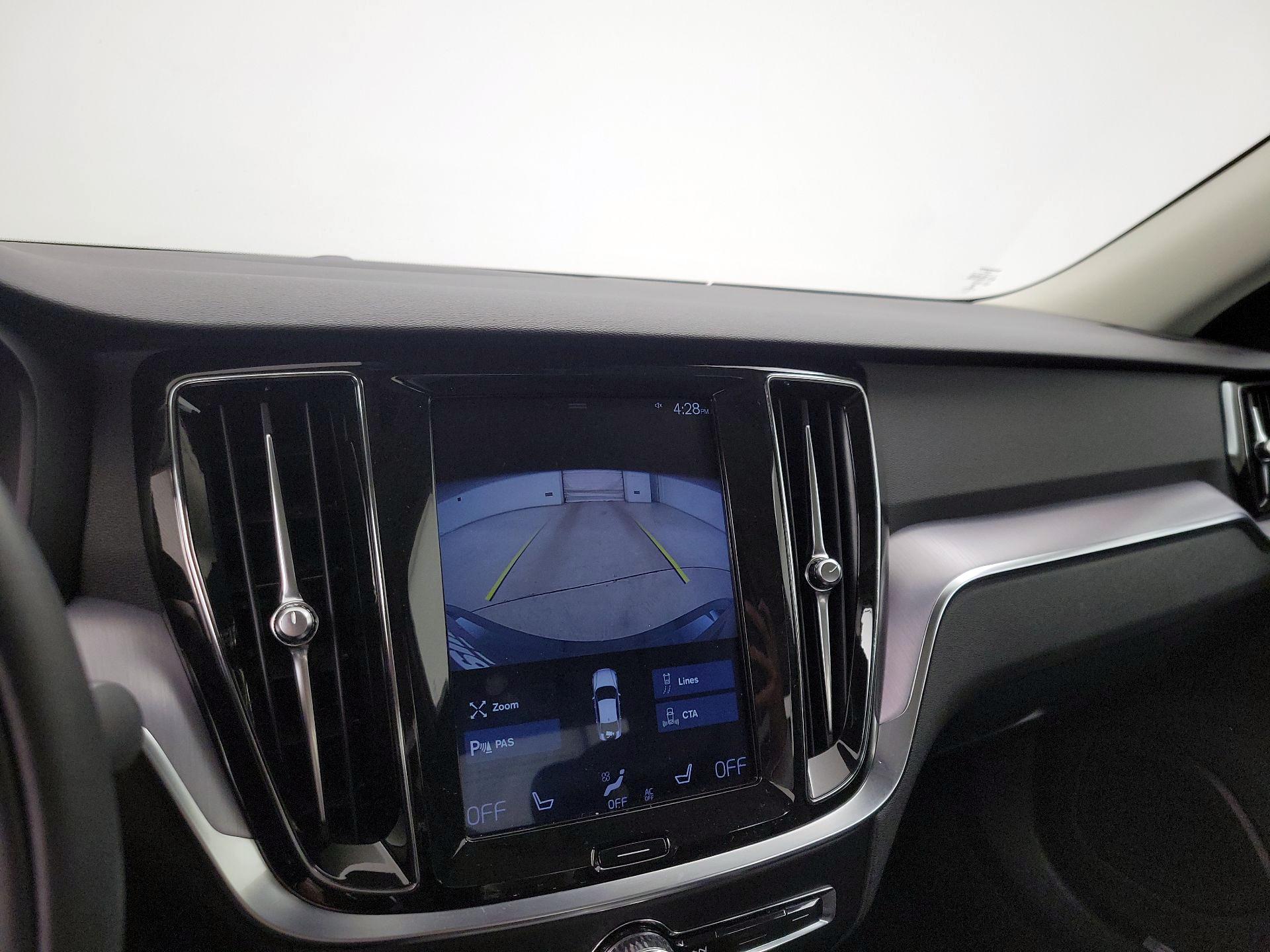 Thumbnail: 2019 Volvo S60 - 15