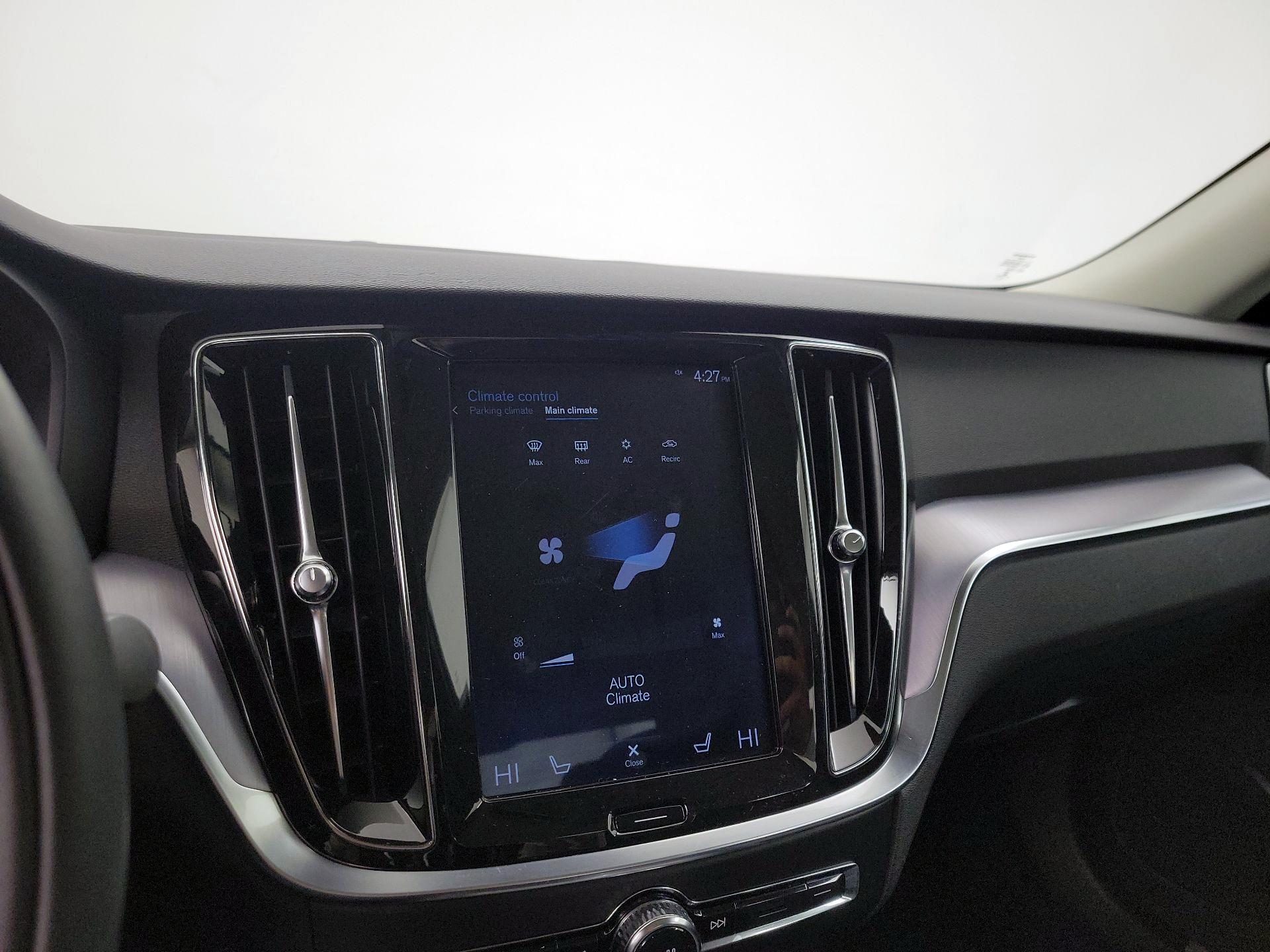 Thumbnail: 2019 Volvo S60 - 17