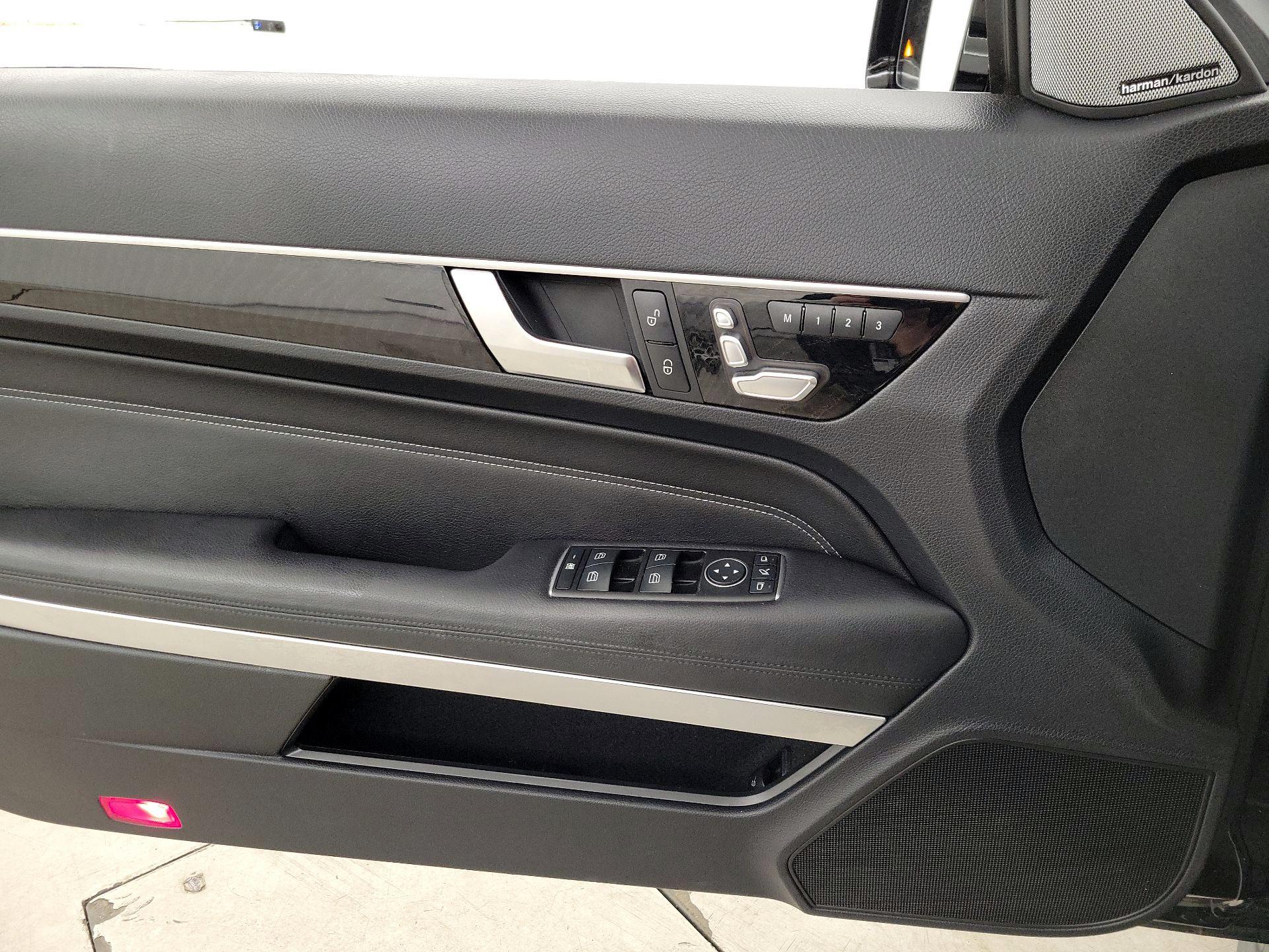 Thumbnail: 2016 Mercedes-Benz E-Class - 12