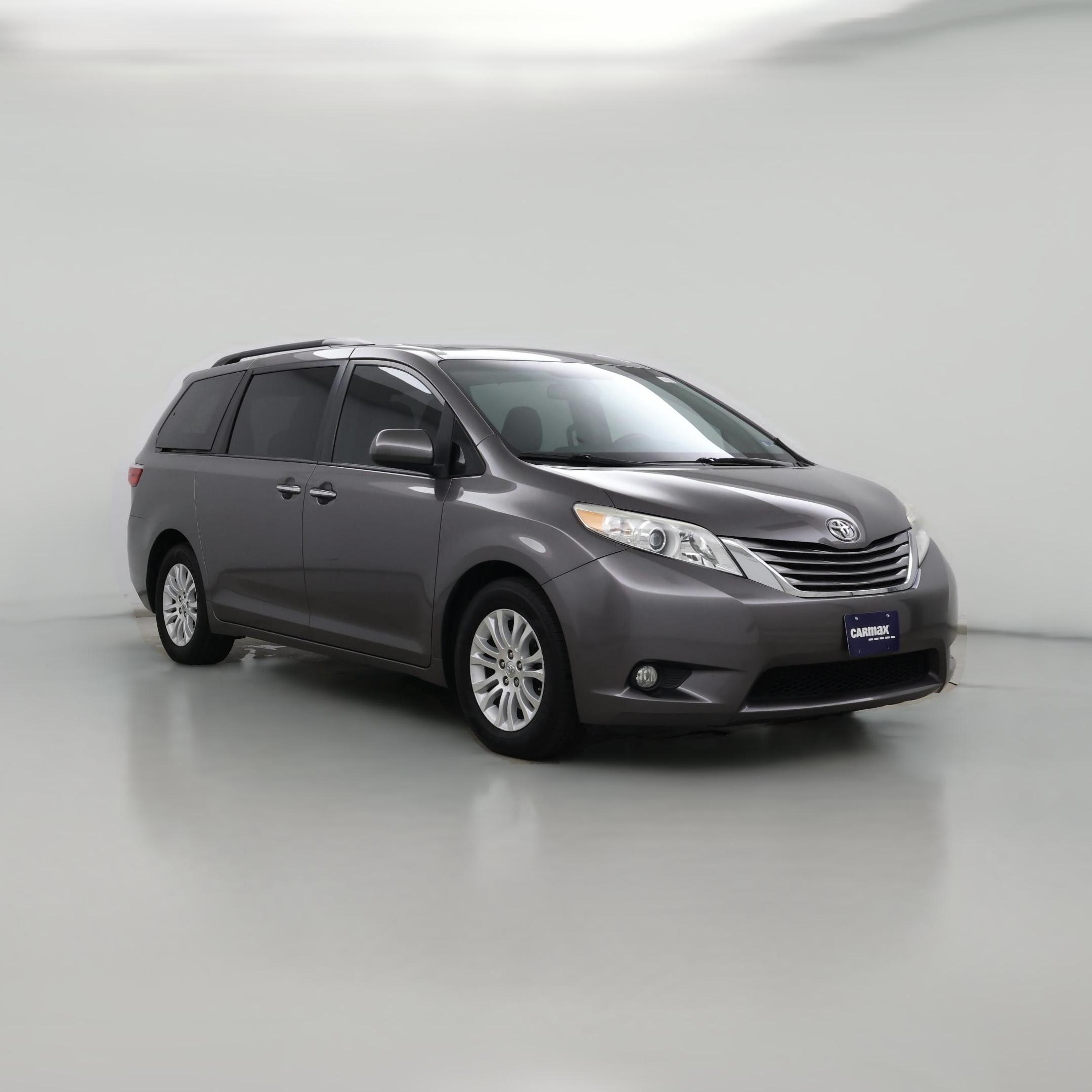 Thumbnail: 2017 Toyota Sienna - 1