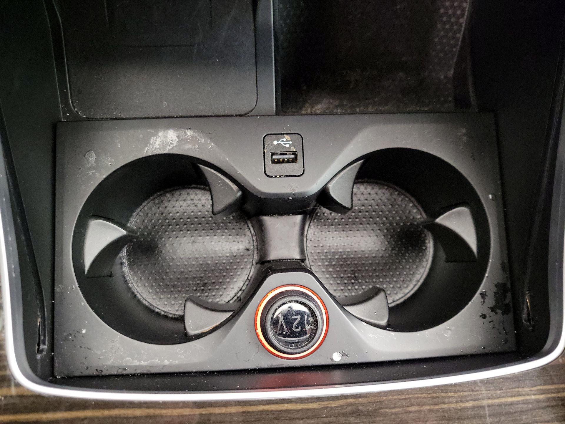 Thumbnail: 2023 BMW X6 - 19