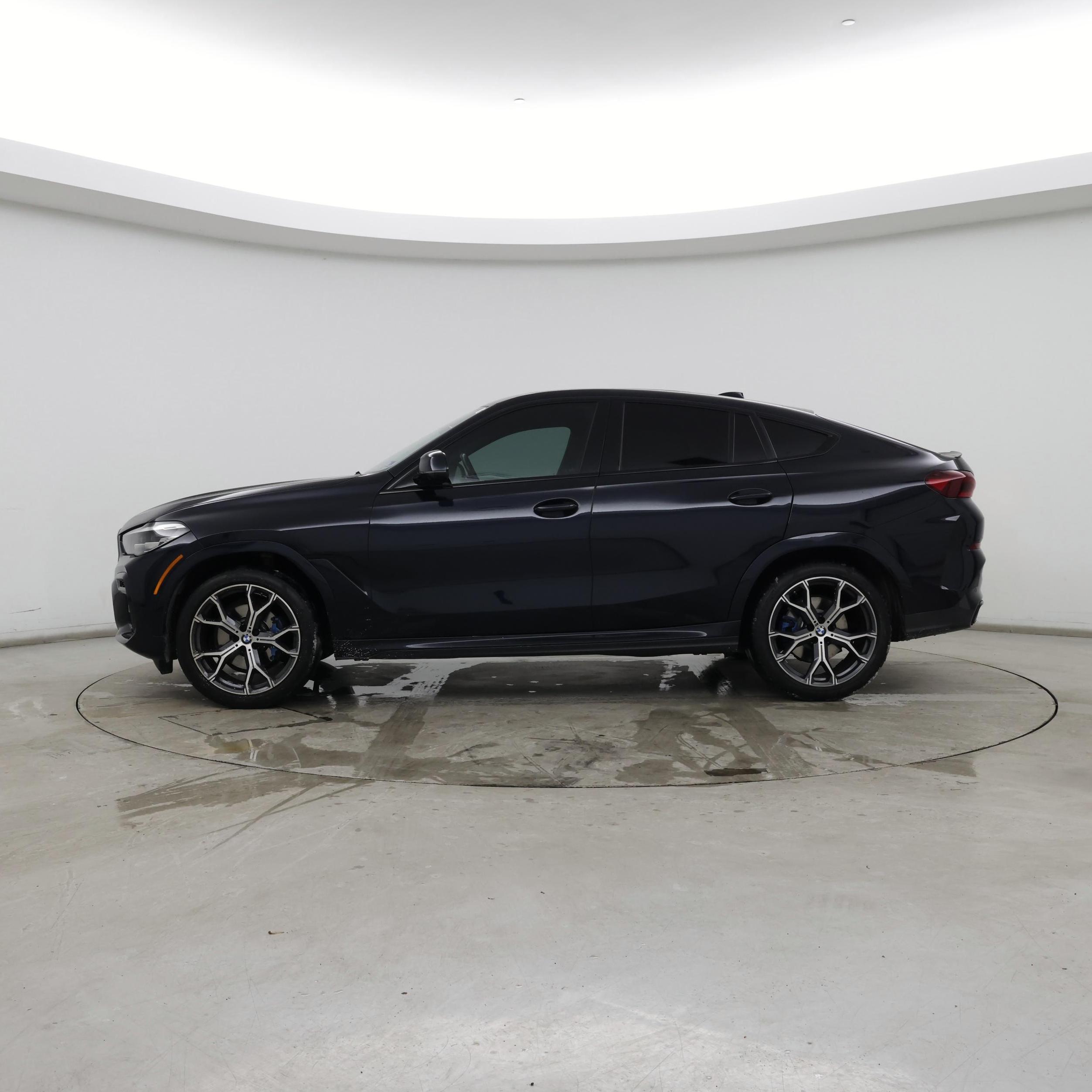 Thumbnail: 2023 BMW X6 - 3