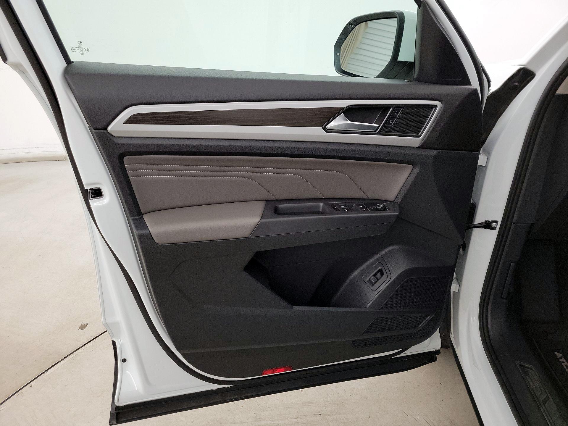 Thumbnail: 2021 Volkswagen Atlas - 12