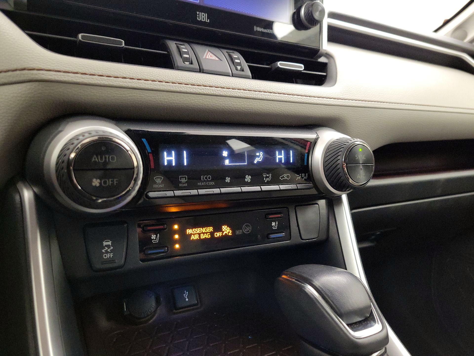 Thumbnail: 2022 Toyota RAV4 - 16