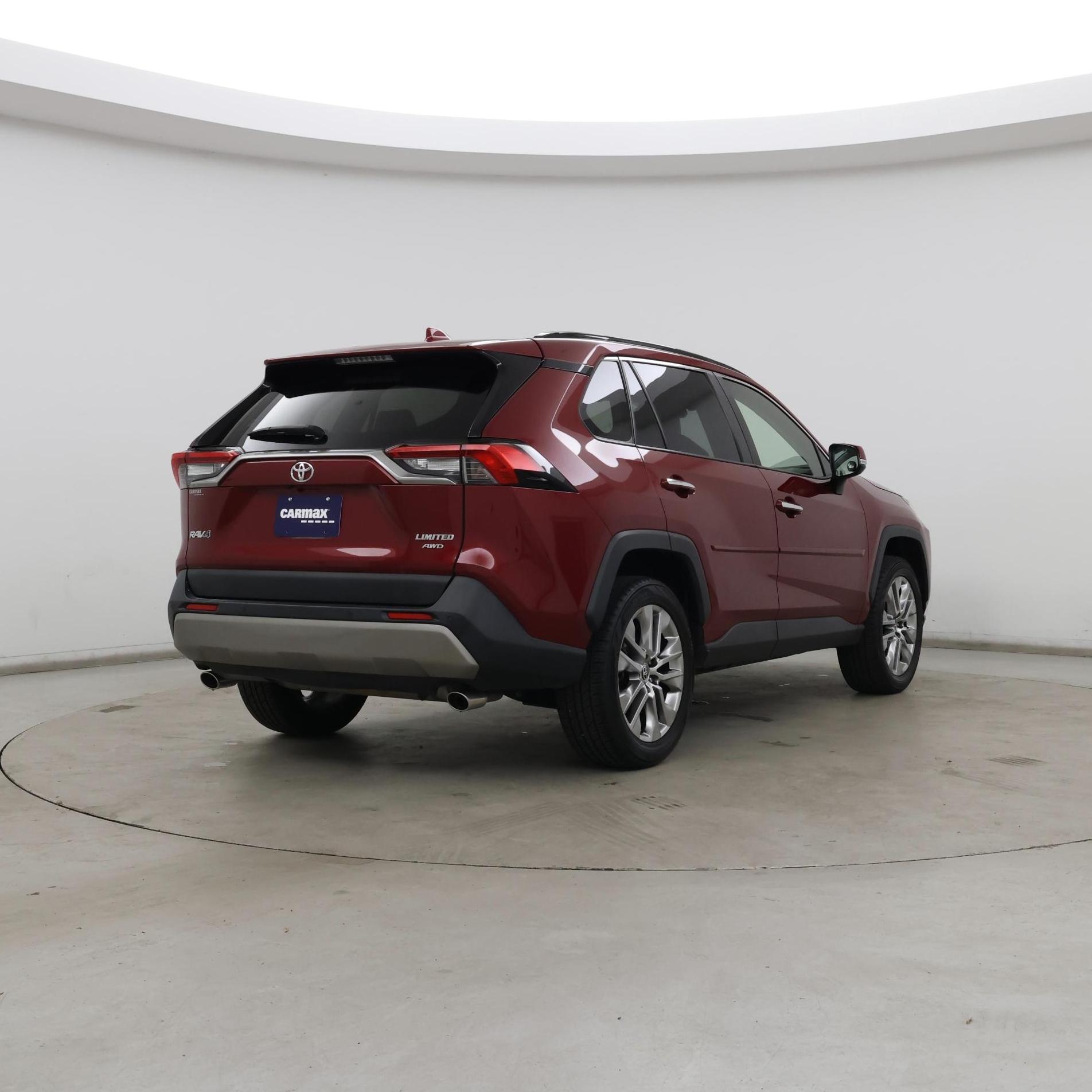 Thumbnail: 2022 Toyota RAV4 - 8