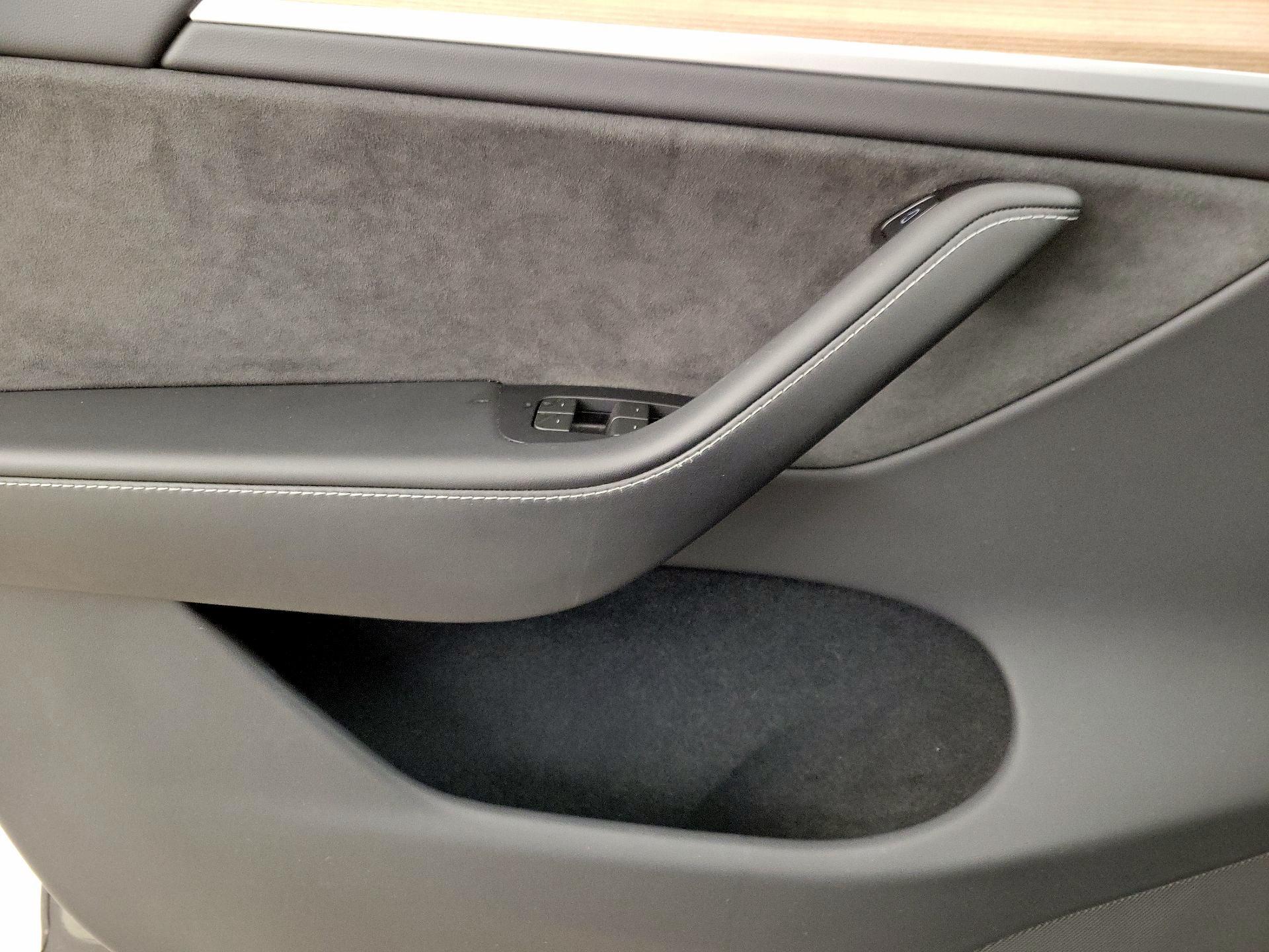 Thumbnail: 2024 Tesla Model Y - 12