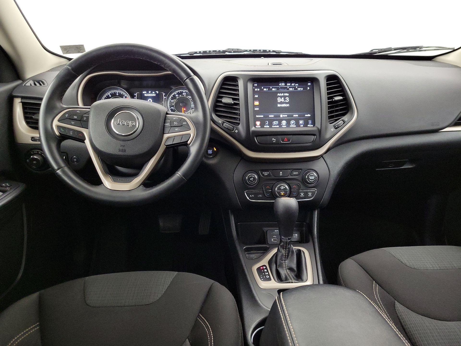 Thumbnail: 2016 Jeep Cherokee - 9