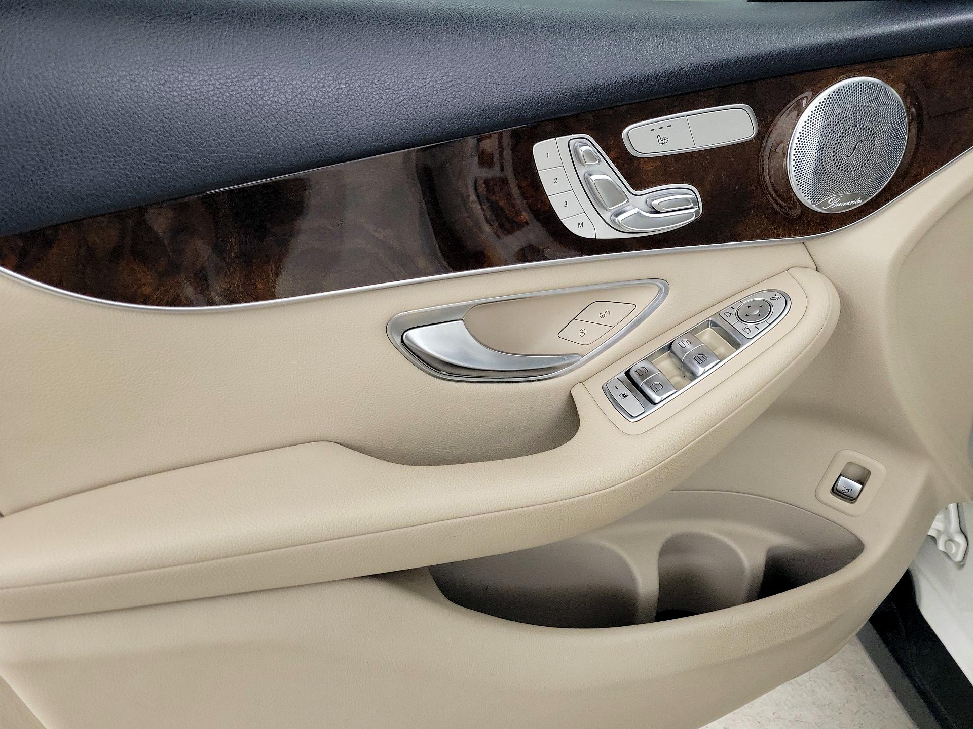 Thumbnail: 2018 Mercedes-Benz GLC - 12