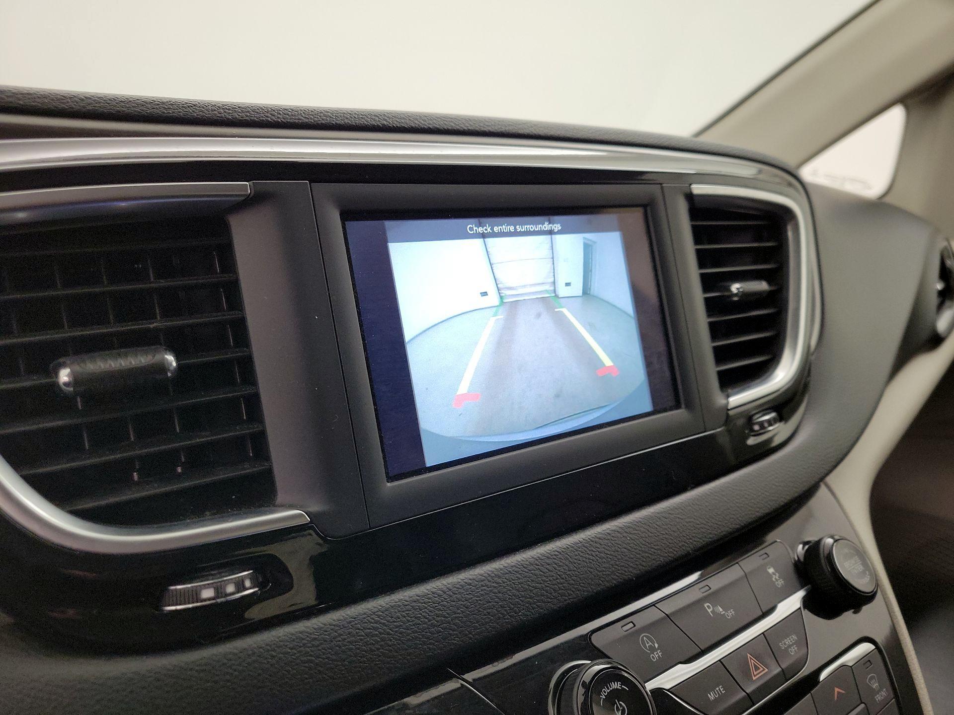 Thumbnail: 2020 Chrysler Pacifica - 14