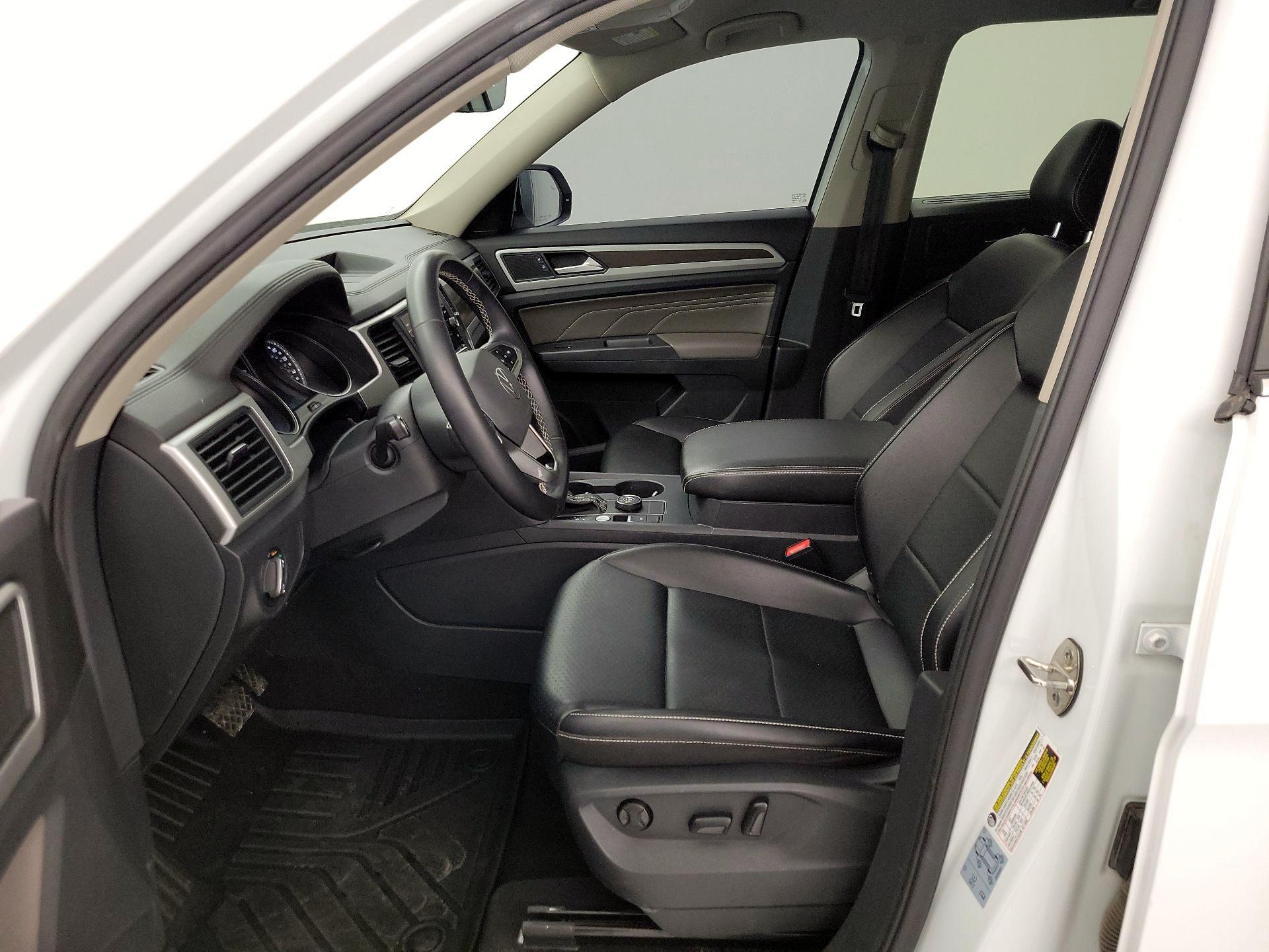 Thumbnail: 2021 Volkswagen Atlas - 11