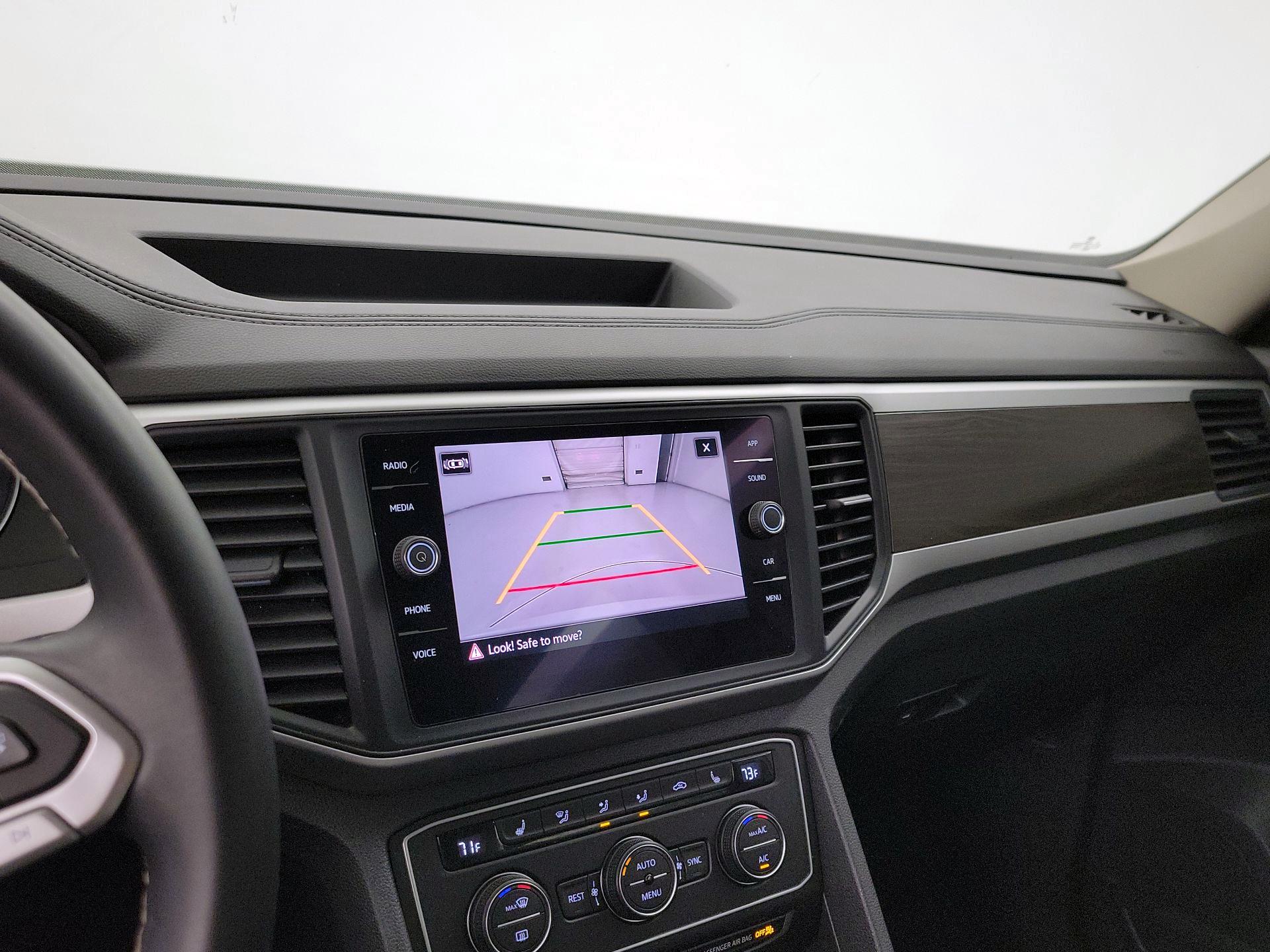 Thumbnail: 2021 Volkswagen Atlas - 14