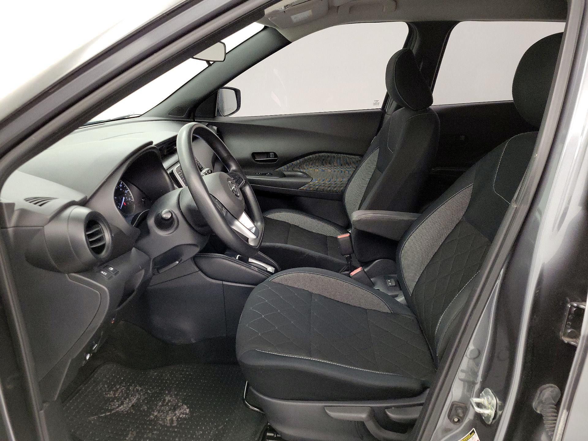 Thumbnail: 2019 Nissan Kicks - 11