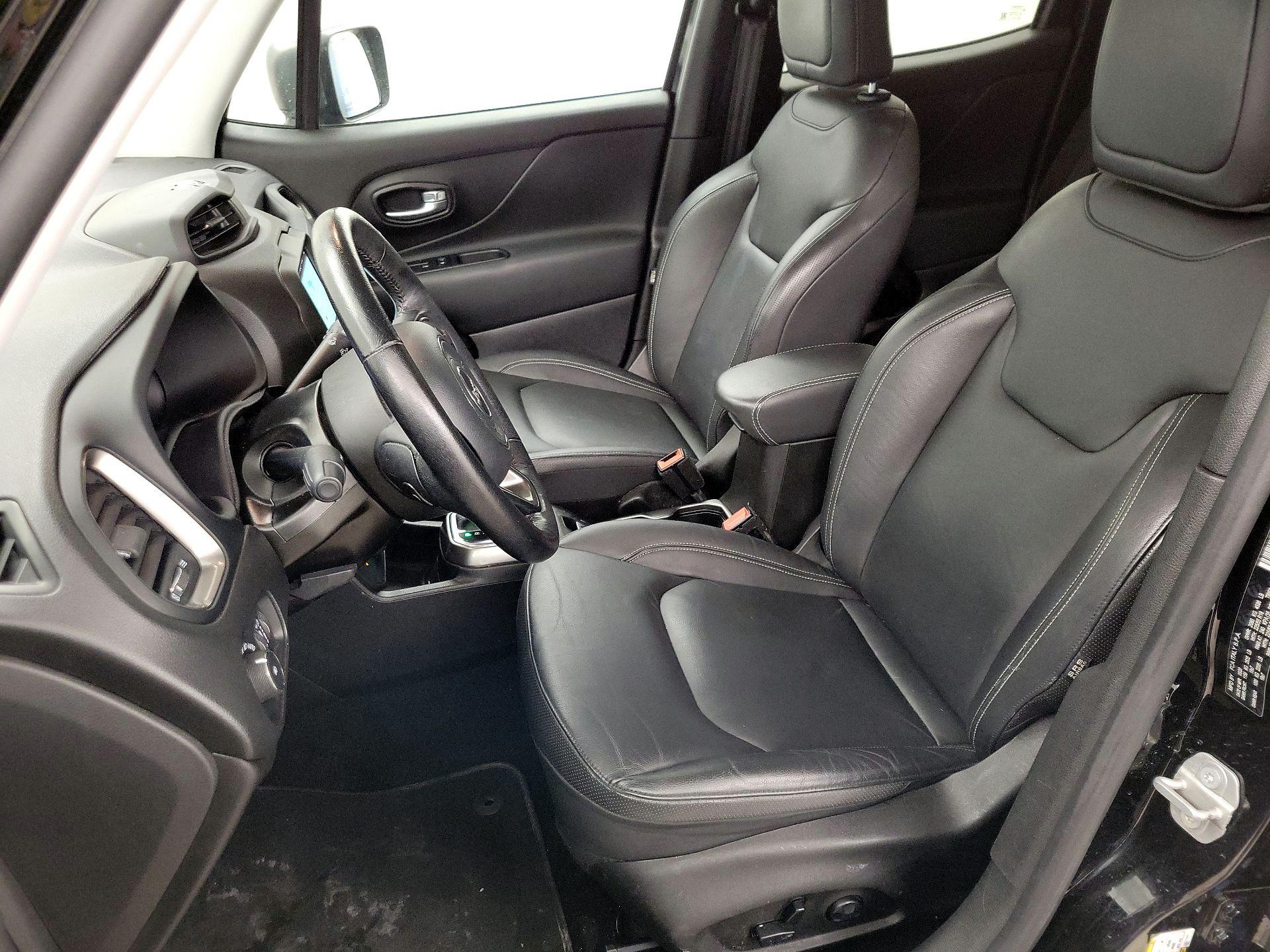 Thumbnail: 2020 Jeep Renegade - 11