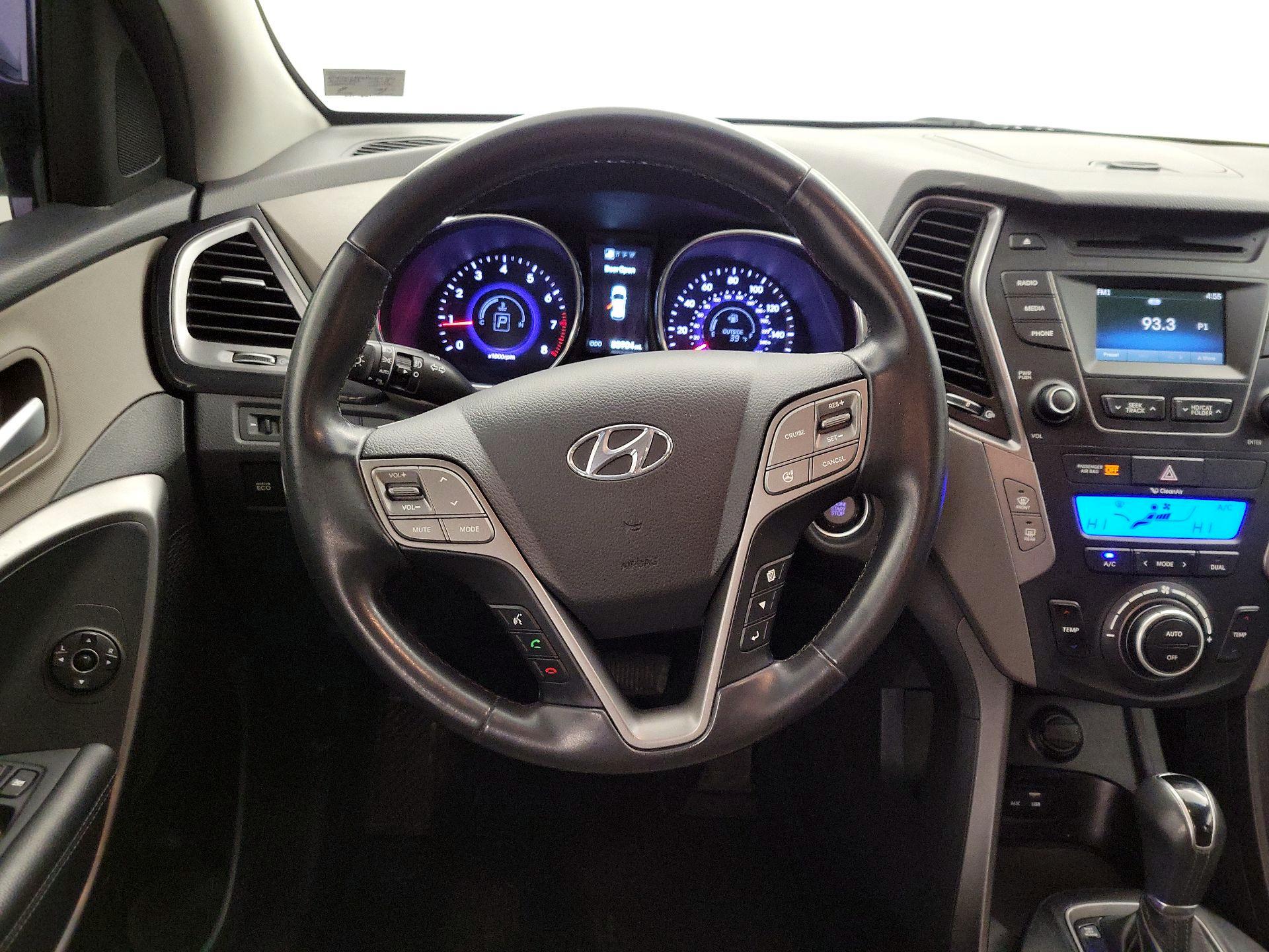 Thumbnail: 2015 Hyundai Santa Fe - 10