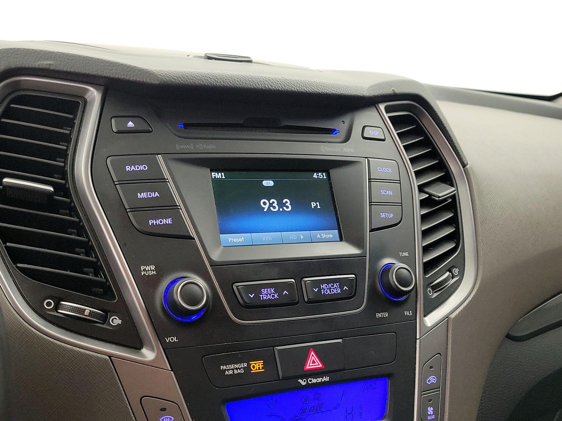 Thumbnail: 2015 Hyundai Santa Fe - 15