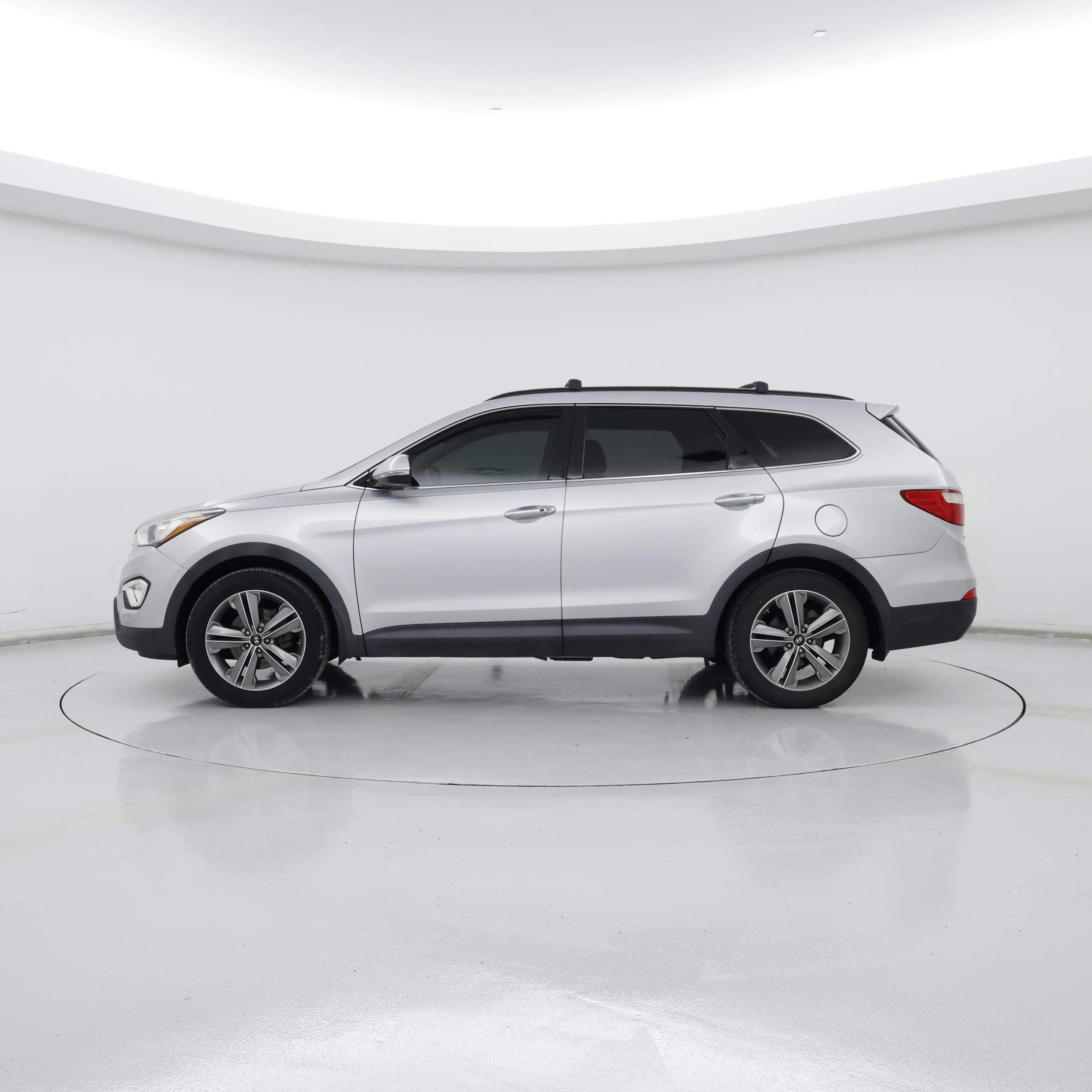 Thumbnail: 2015 Hyundai Santa Fe - 3