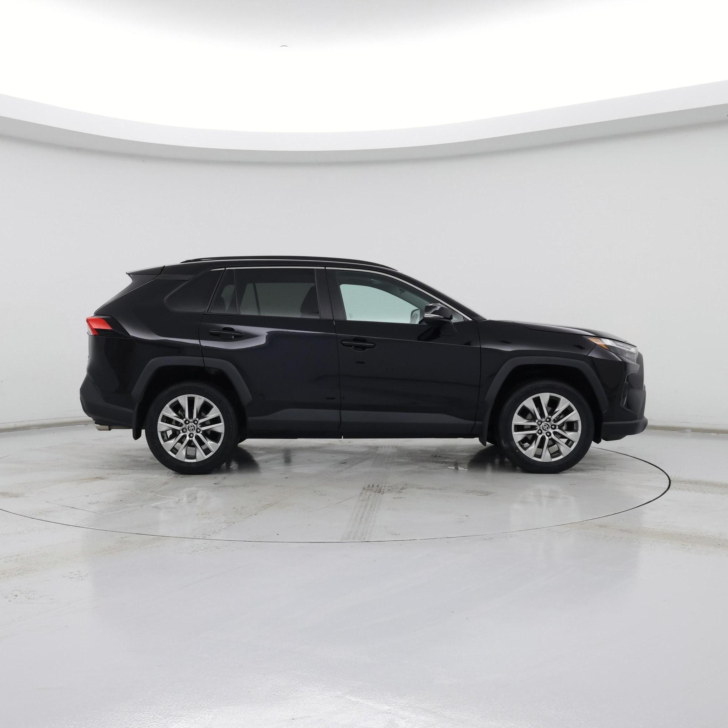 Thumbnail: 2023 Toyota RAV4 - 7