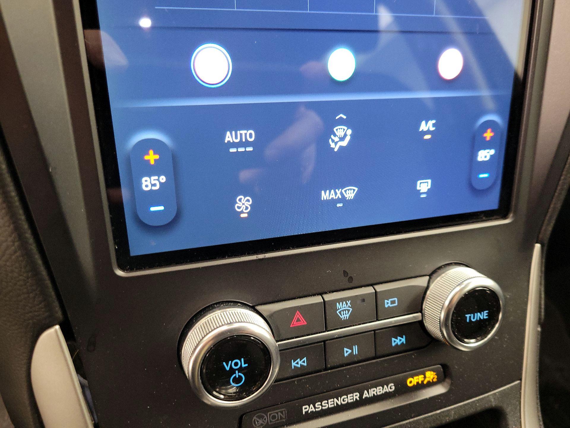 Thumbnail: 2024 Ford Edge - 16