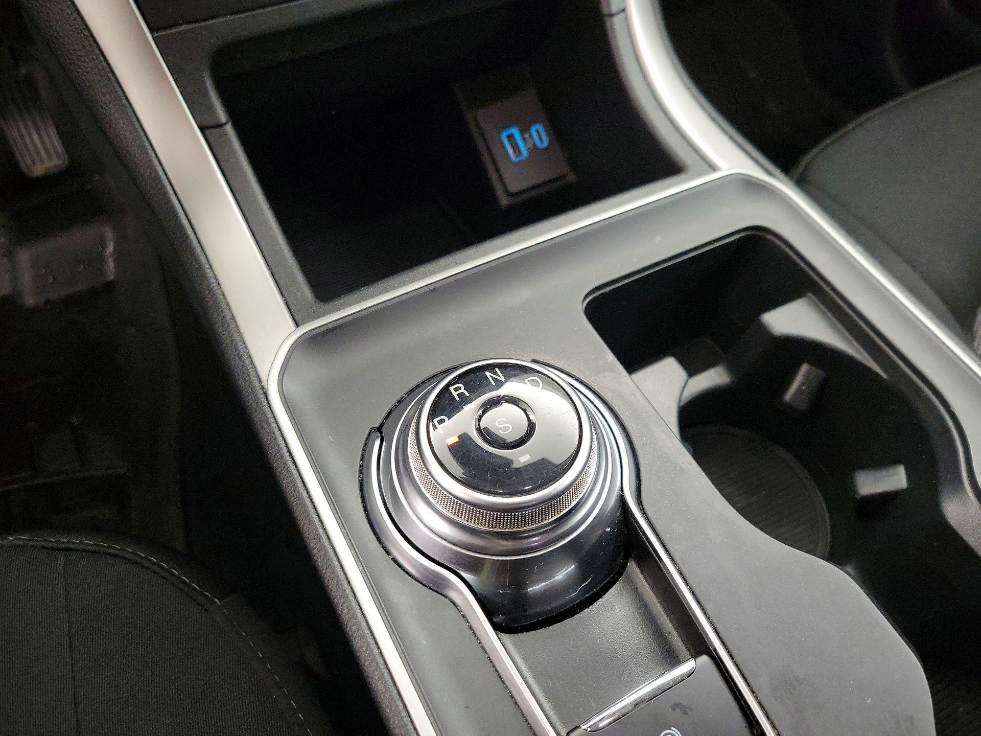 Thumbnail: 2024 Ford Edge - 17