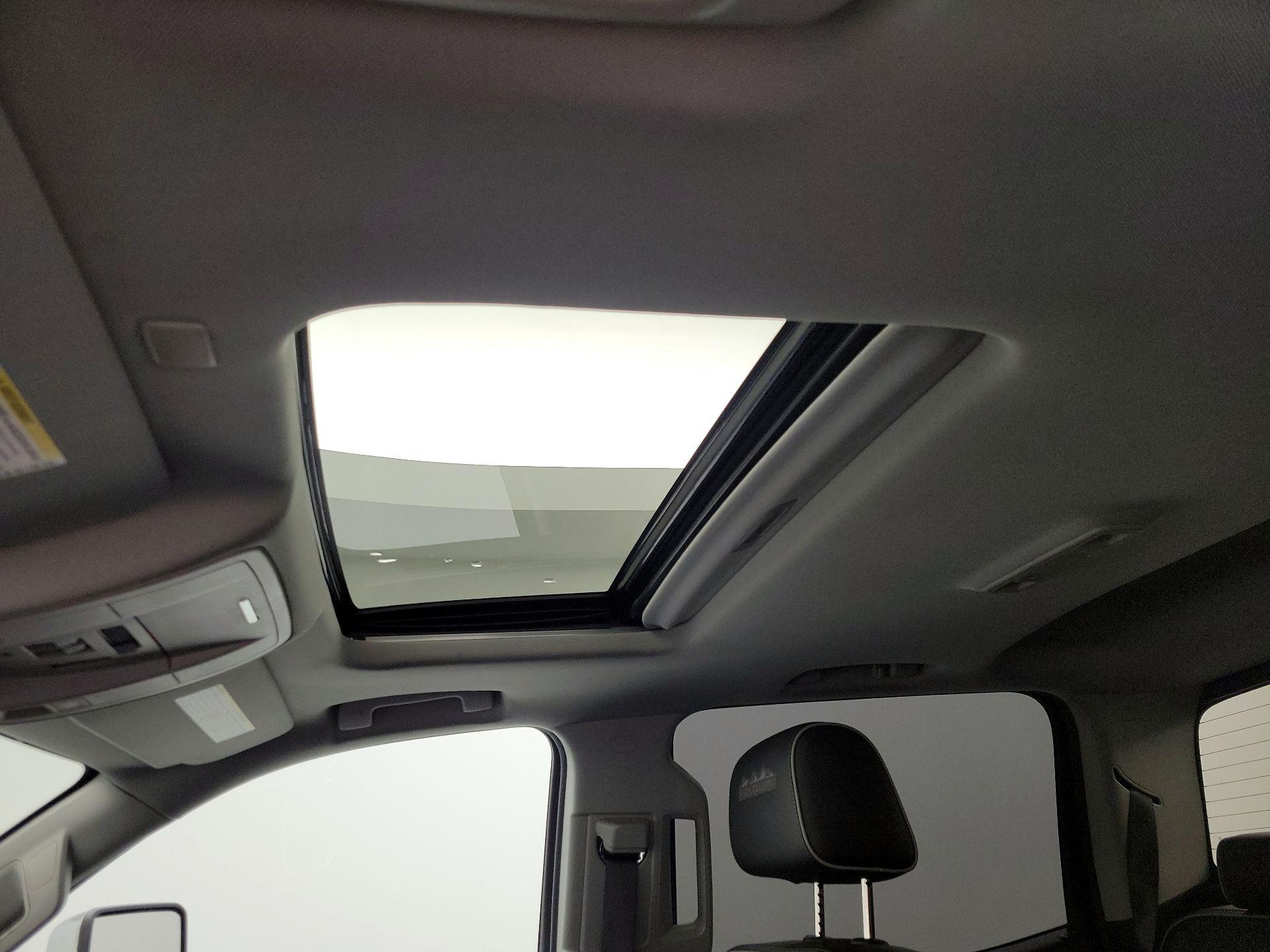 Thumbnail: 2019 Chevrolet Silverado 2500 - 20