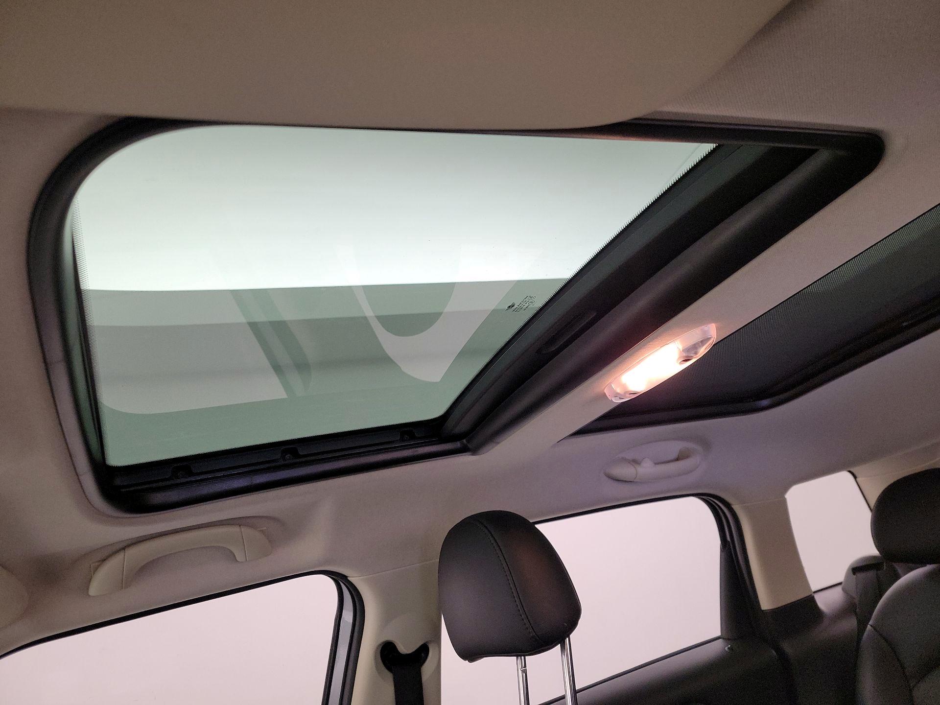 Thumbnail: 2015 MINI Cooper Countryman - 17