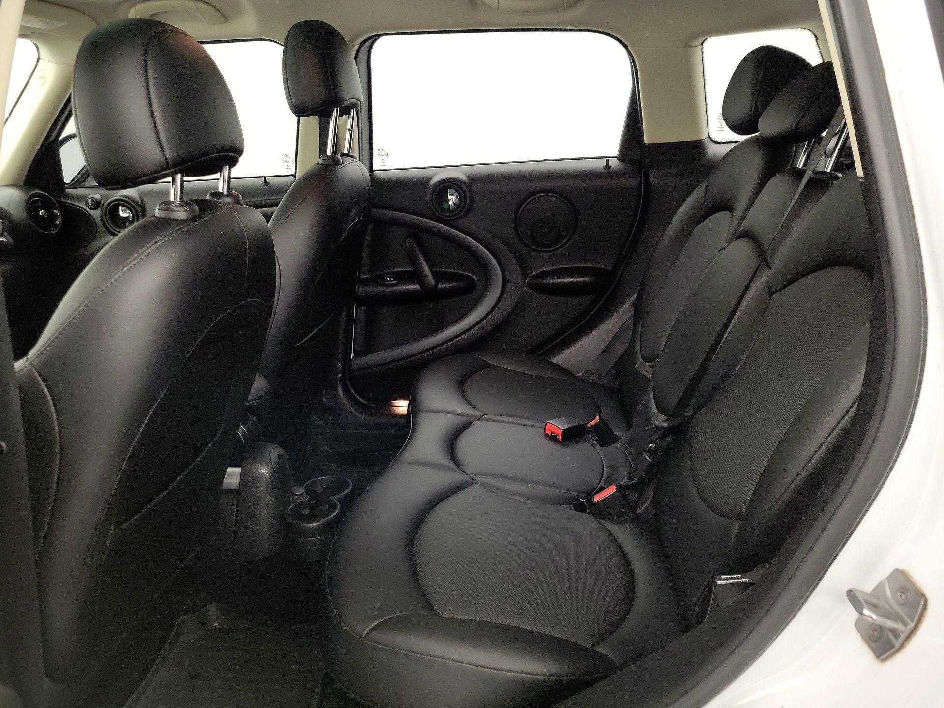 Thumbnail: 2015 MINI Cooper Countryman - 18