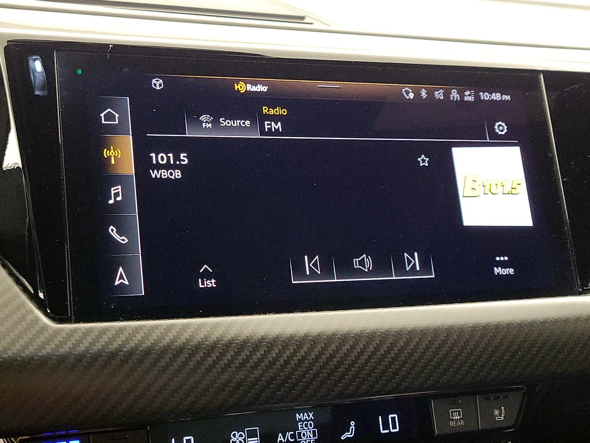 Thumbnail: 2022 Audi e-tron GT - 16