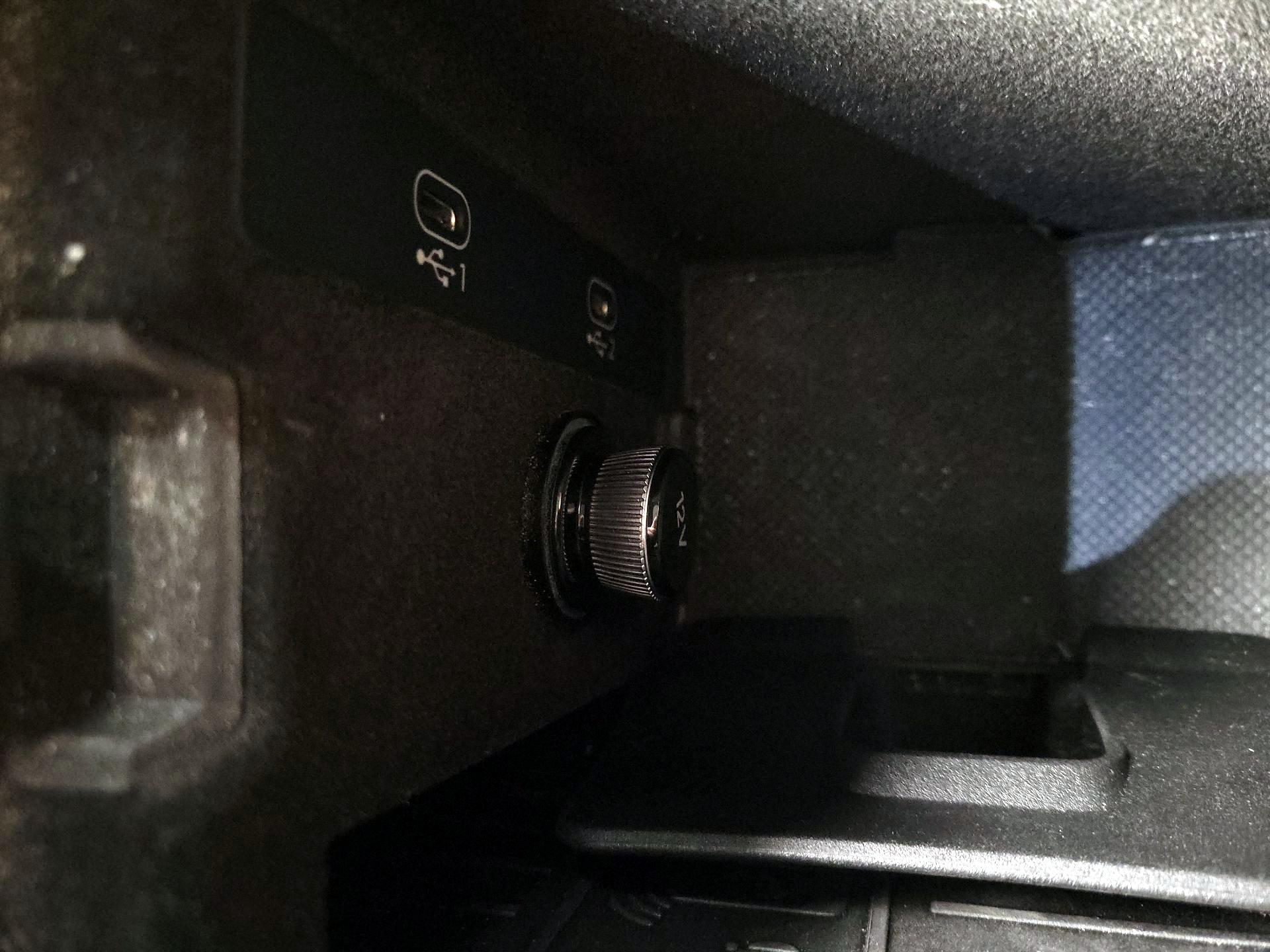 Thumbnail: 2022 Audi e-tron GT - 19