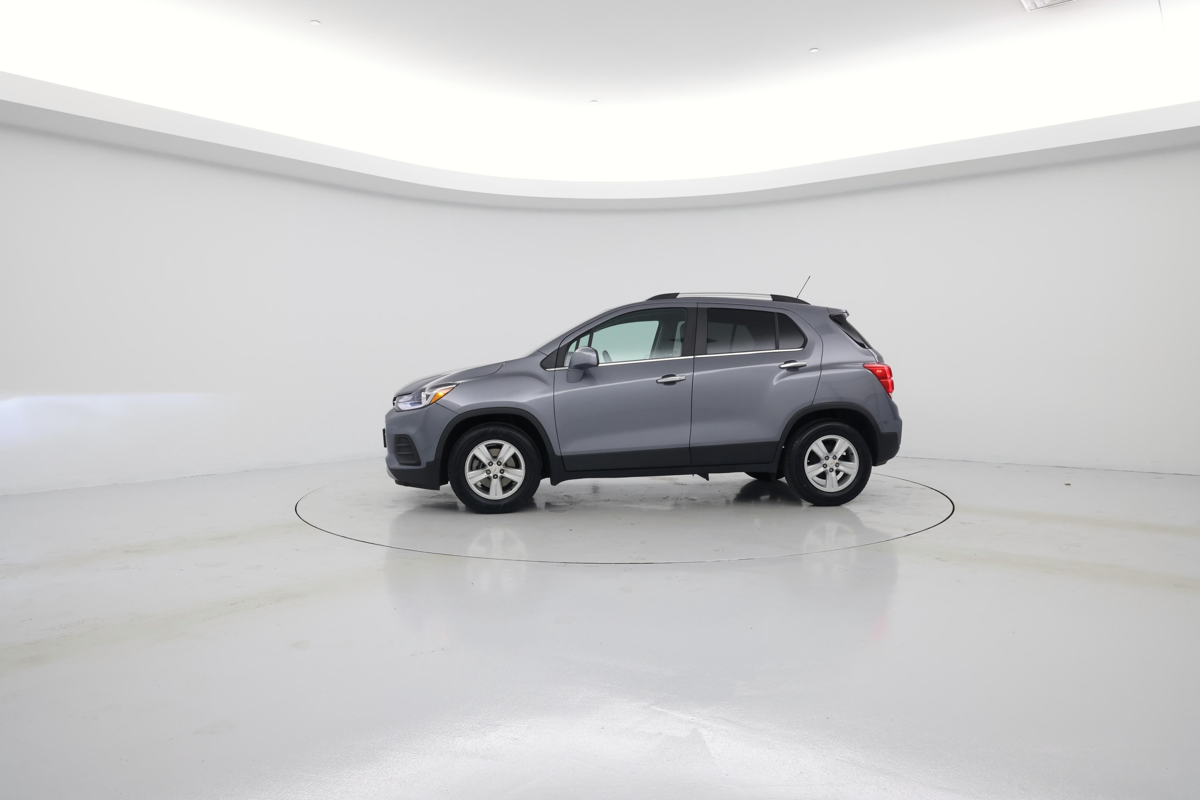 Thumbnail: 2019 Chevrolet Trax - 3