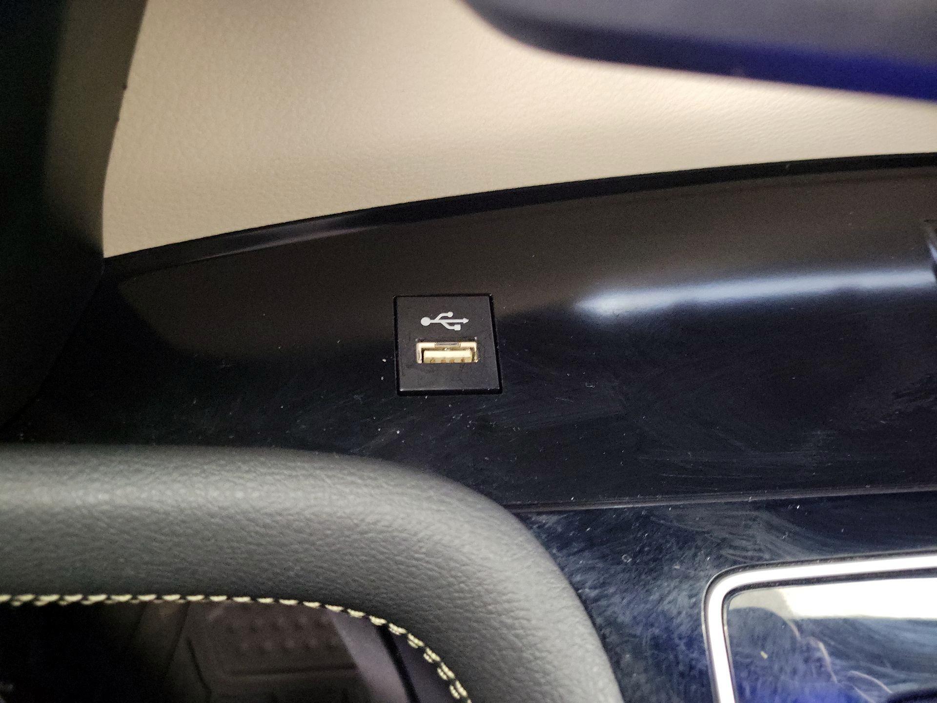 Thumbnail: 2025 Toyota Sienna - 18