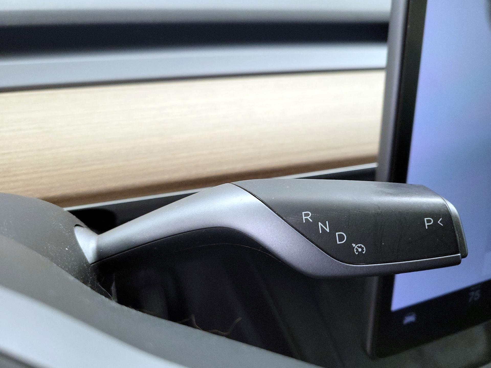 Thumbnail: 2022 Tesla Model Y - 17