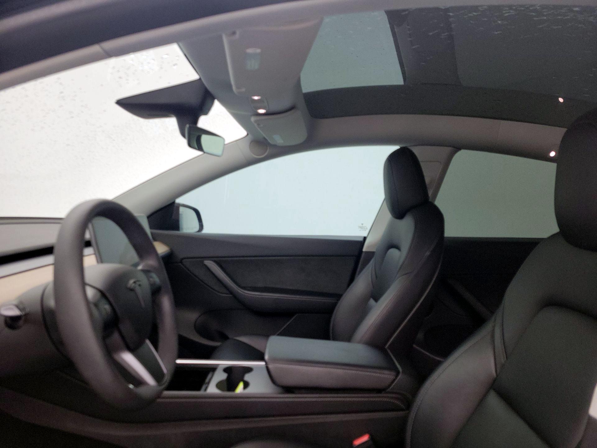 Thumbnail: 2022 Tesla Model Y - 19