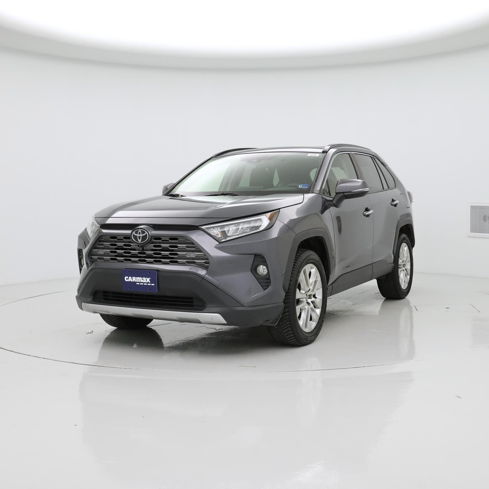 Thumbnail: 2019 Toyota RAV4 - 4