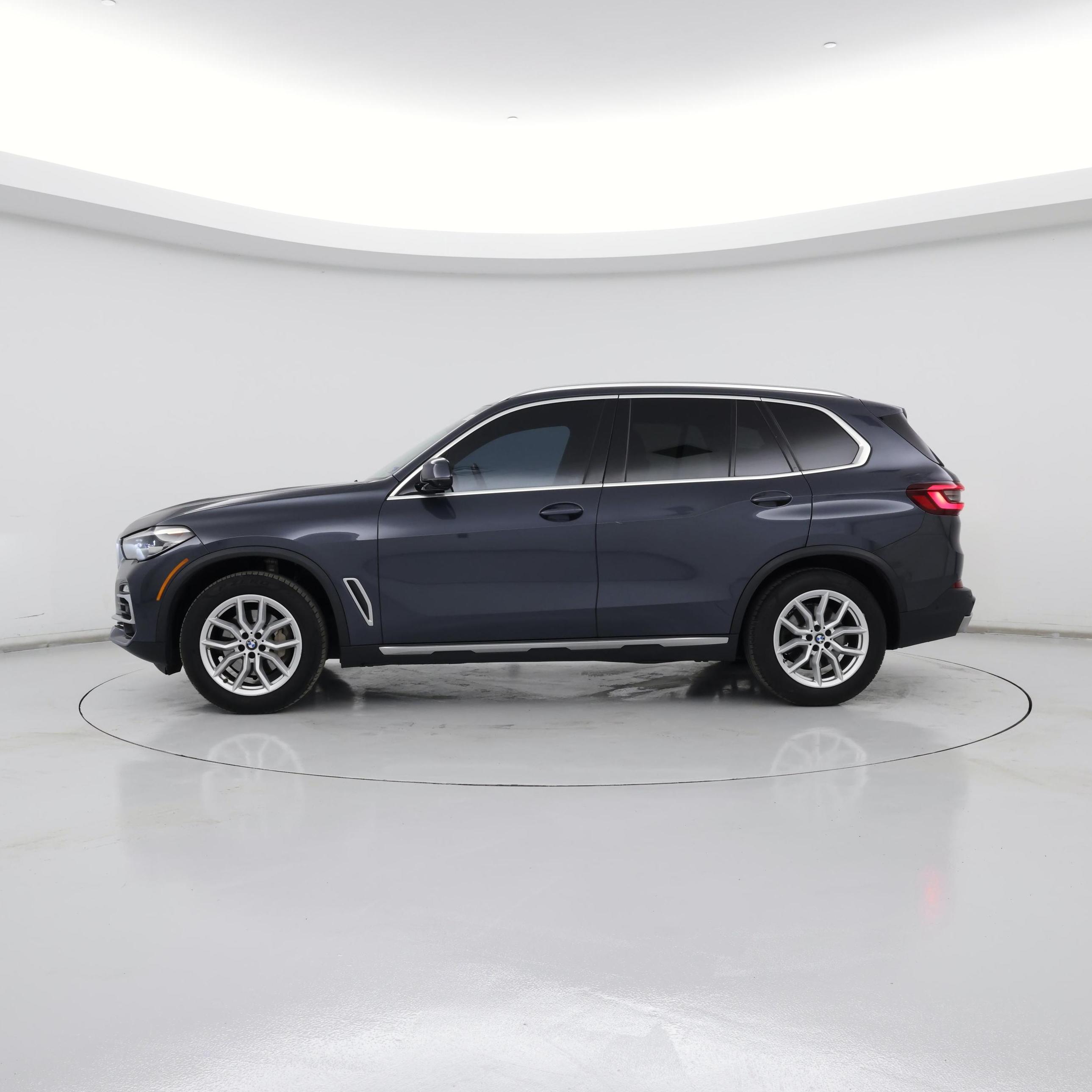 Thumbnail: 2021 BMW X5 - 3