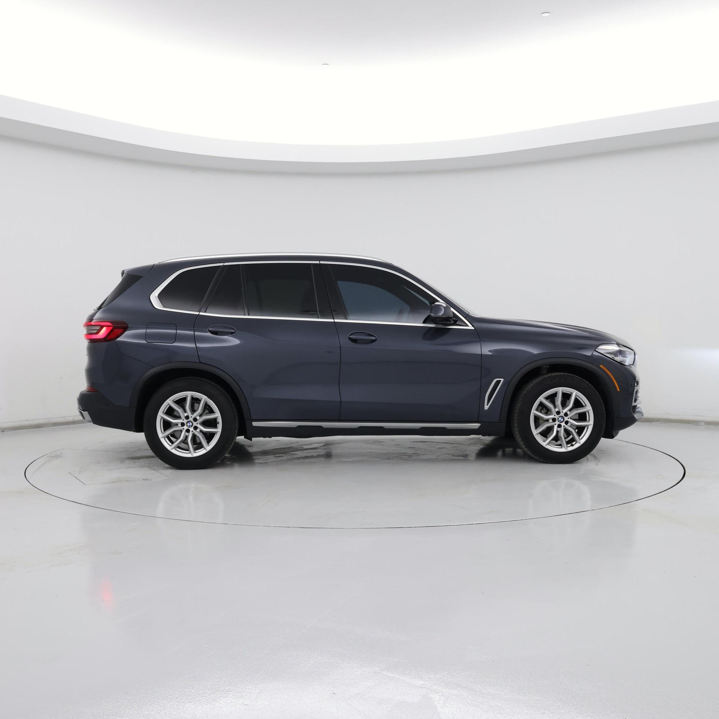 Thumbnail: 2021 BMW X5 - 7