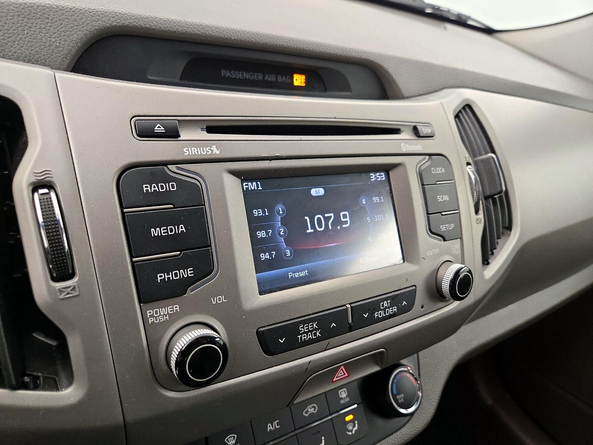 Thumbnail: 2016 Kia Sportage - 15