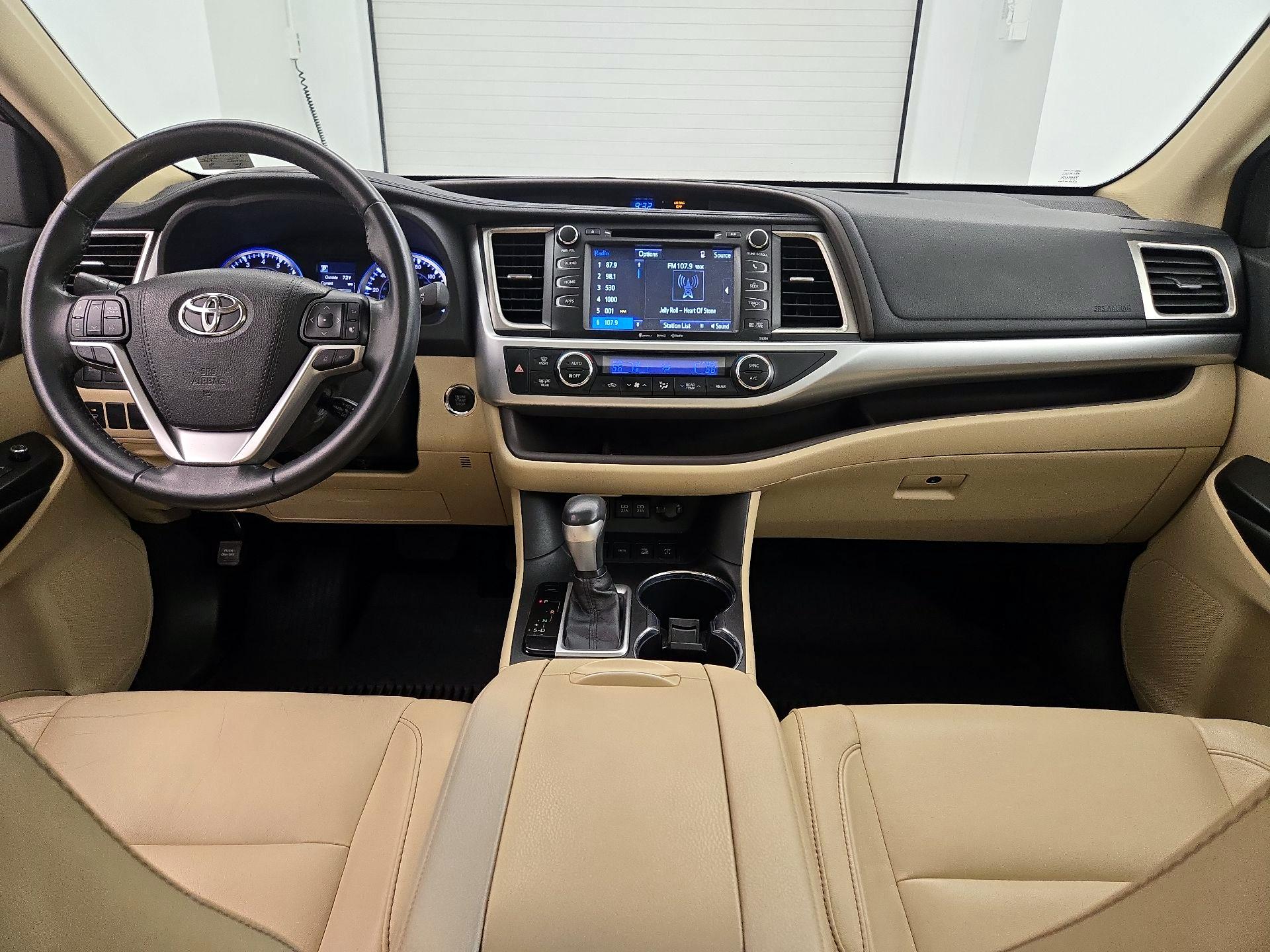 Thumbnail: 2018 Toyota Highlander - 9